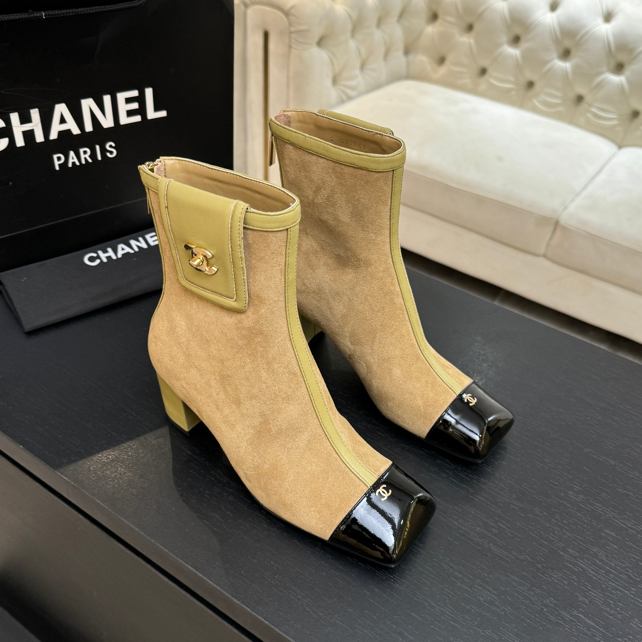 CC 26s Ankle Boots With Pocket Beige Green Suede Lambskin 958073