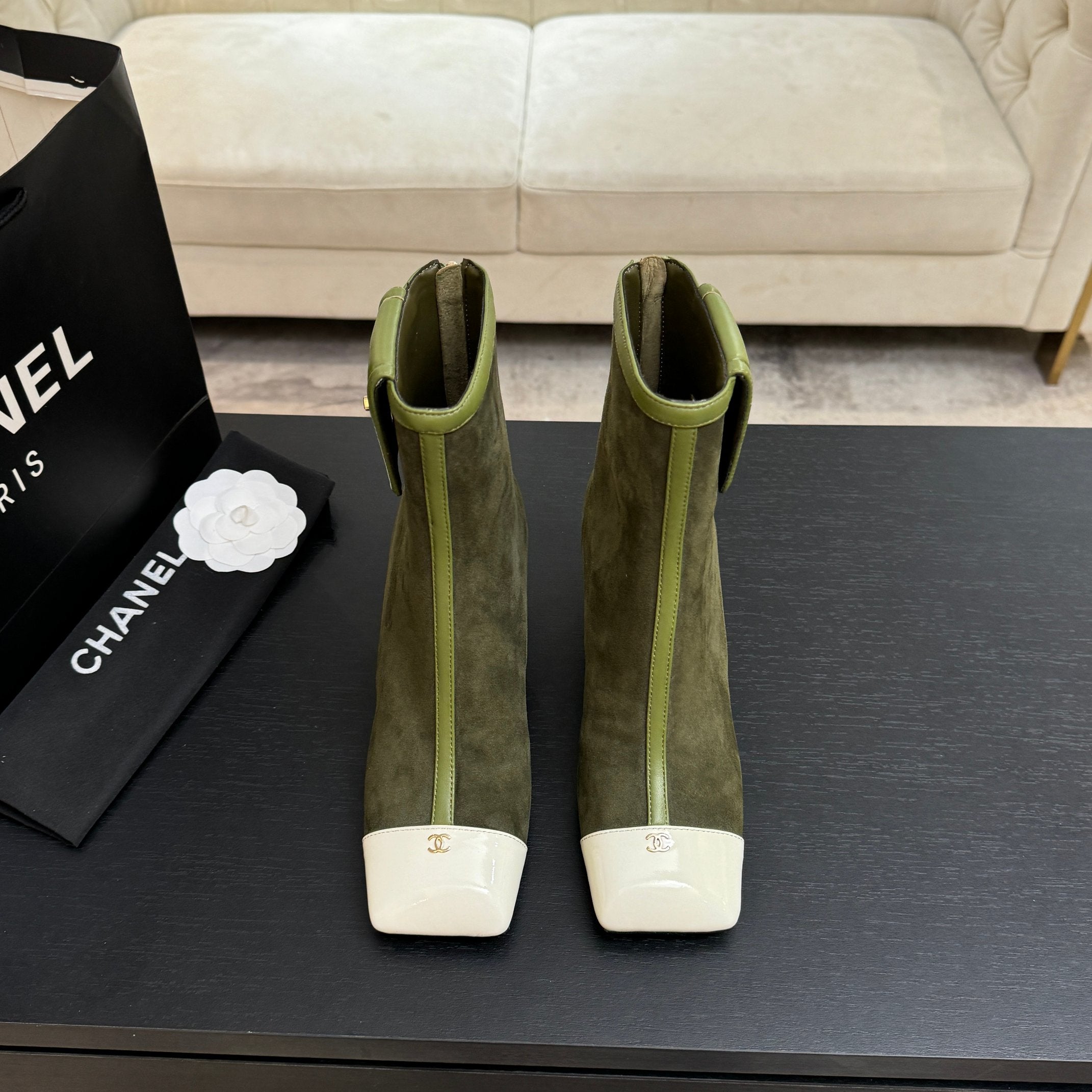 CC 26s Ankle Boots With Pocket Olive Suede Lambskin 958075