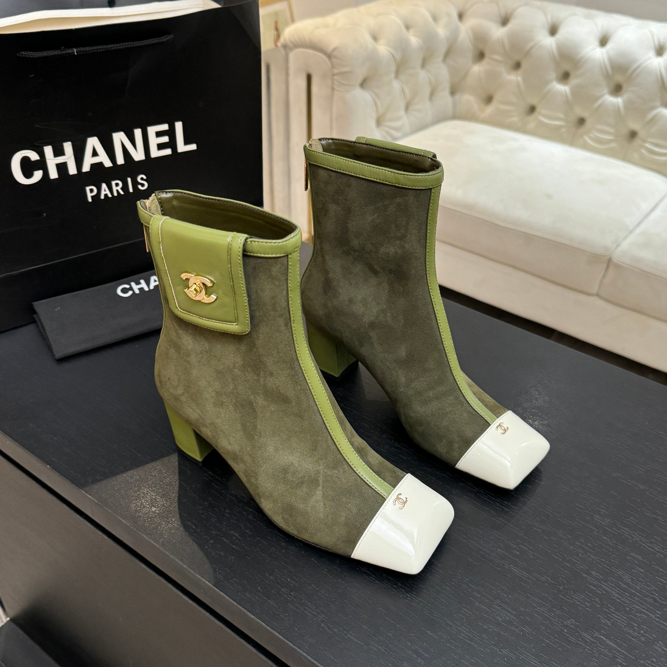 CC 26s Ankle Boots With Pocket Olive Suede Lambskin 958075