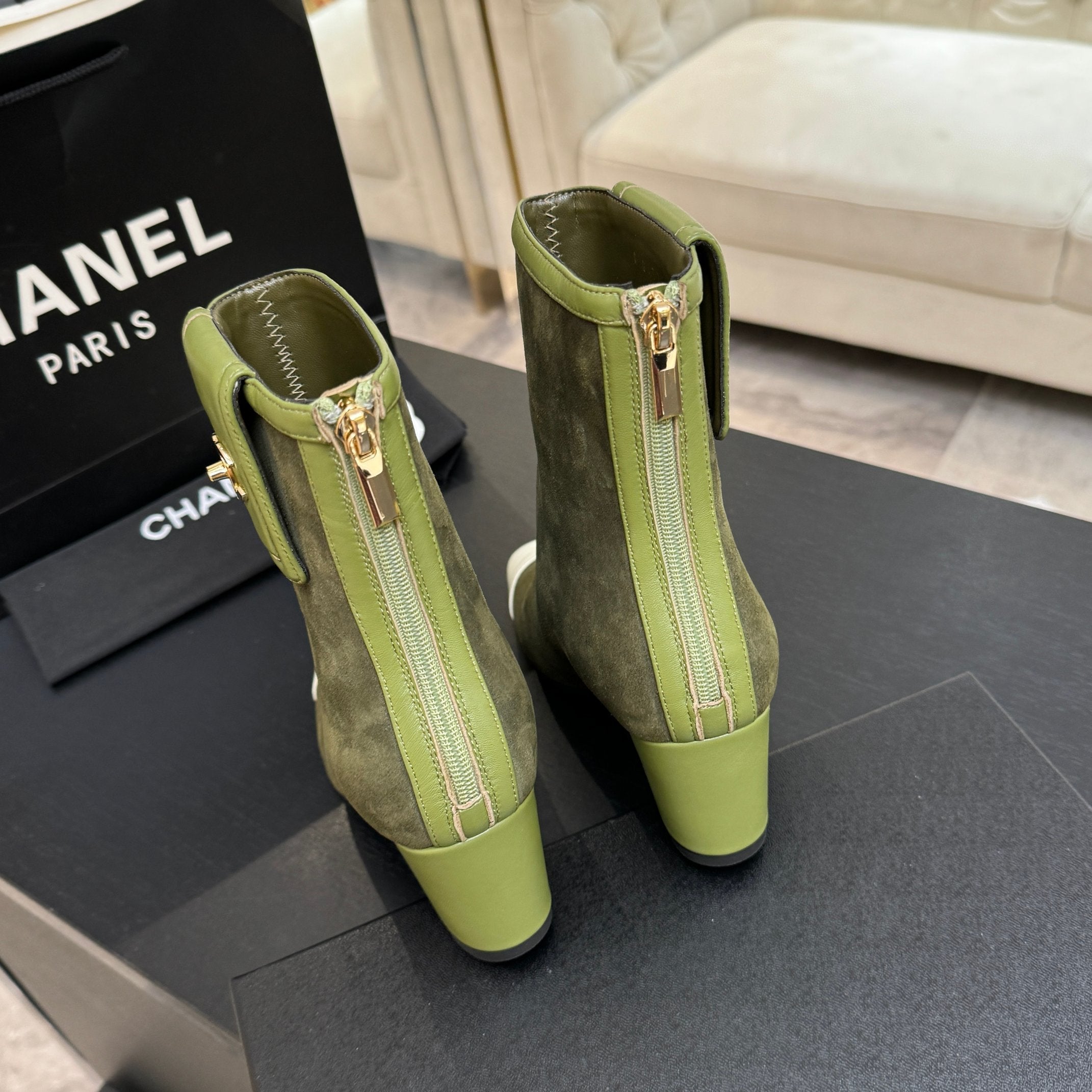 CC 26s Ankle Boots With Pocket Olive Suede Lambskin 958075