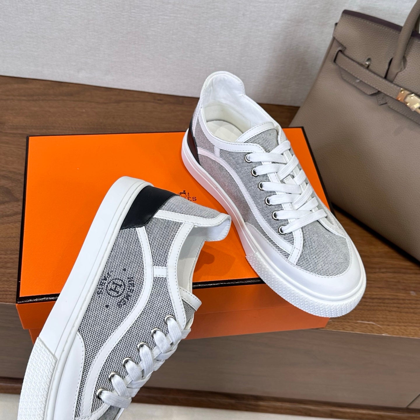 HM Get Sneaker Grey White Suede Cowhide 543791