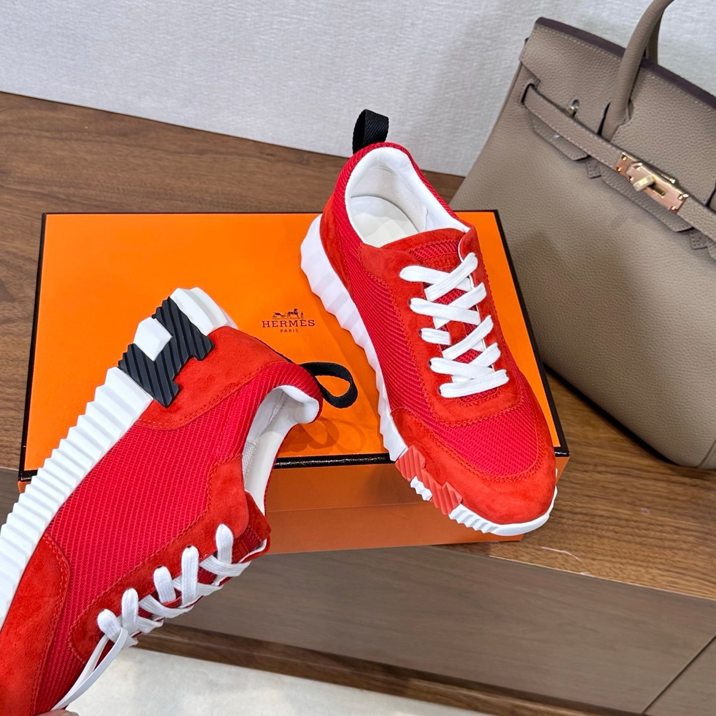 HM 26S Bouncing Sneaker In Red mix White Suede Mesh 543809