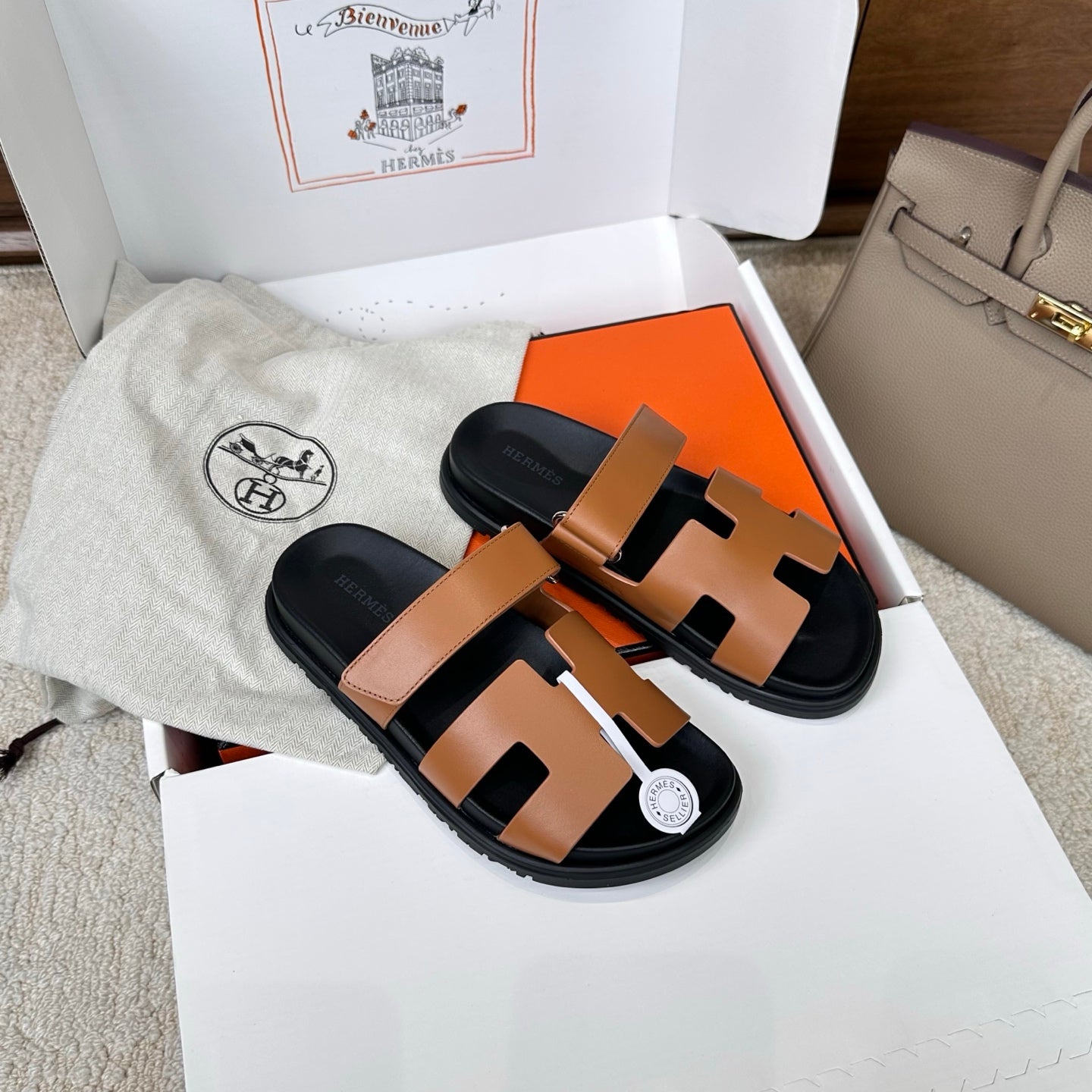 HM Chypre Sandal Black Tan Leather 862403