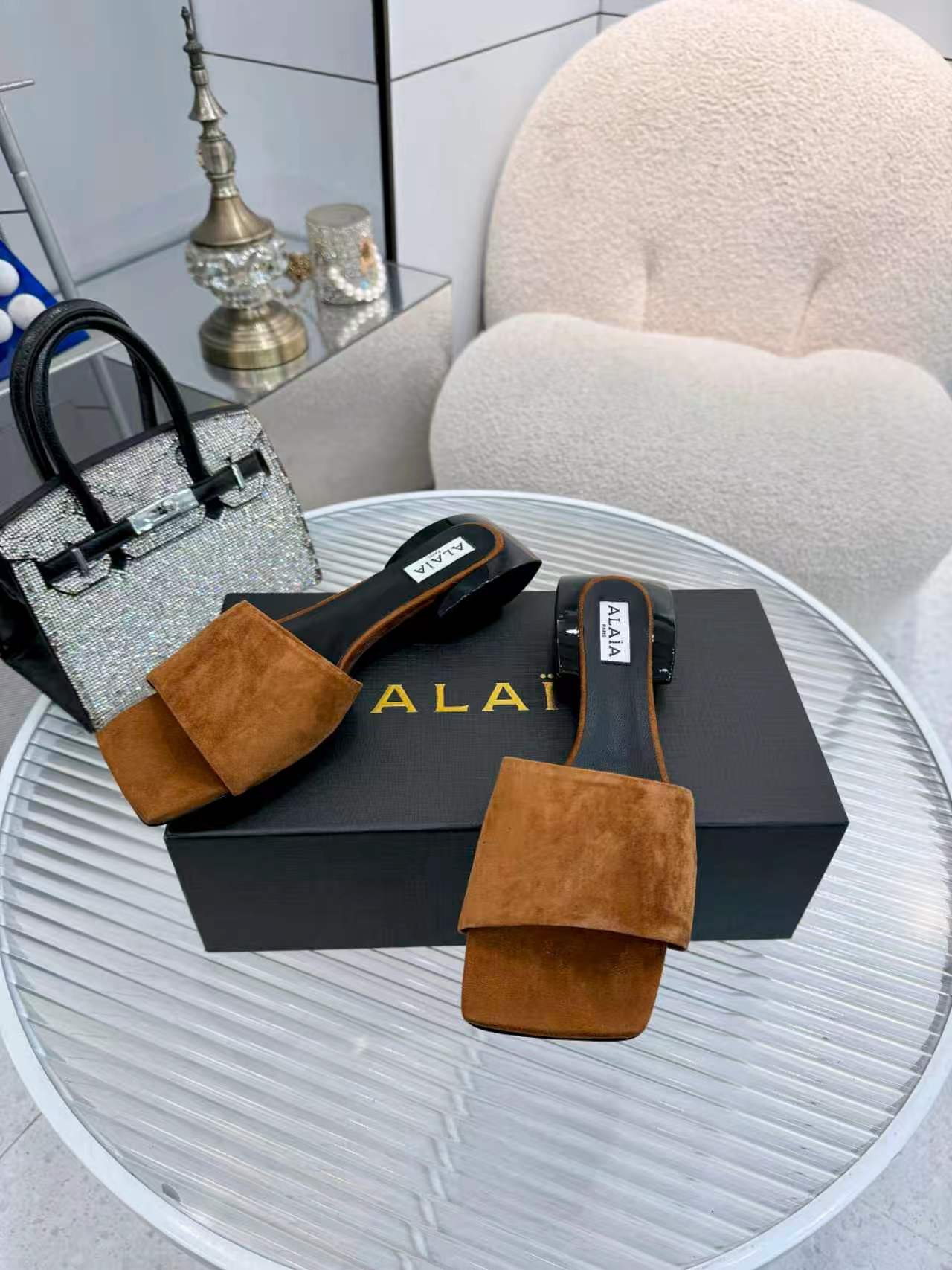 Alaia Suede Ellipse Mules 3cm Brown  Black Suede 986460