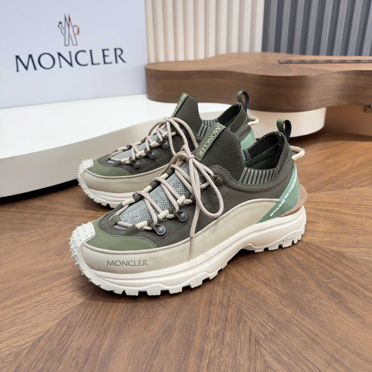 MC 26S Trailgrip Lite Men Sneakers 4cm Olive Beige Fabric 238812