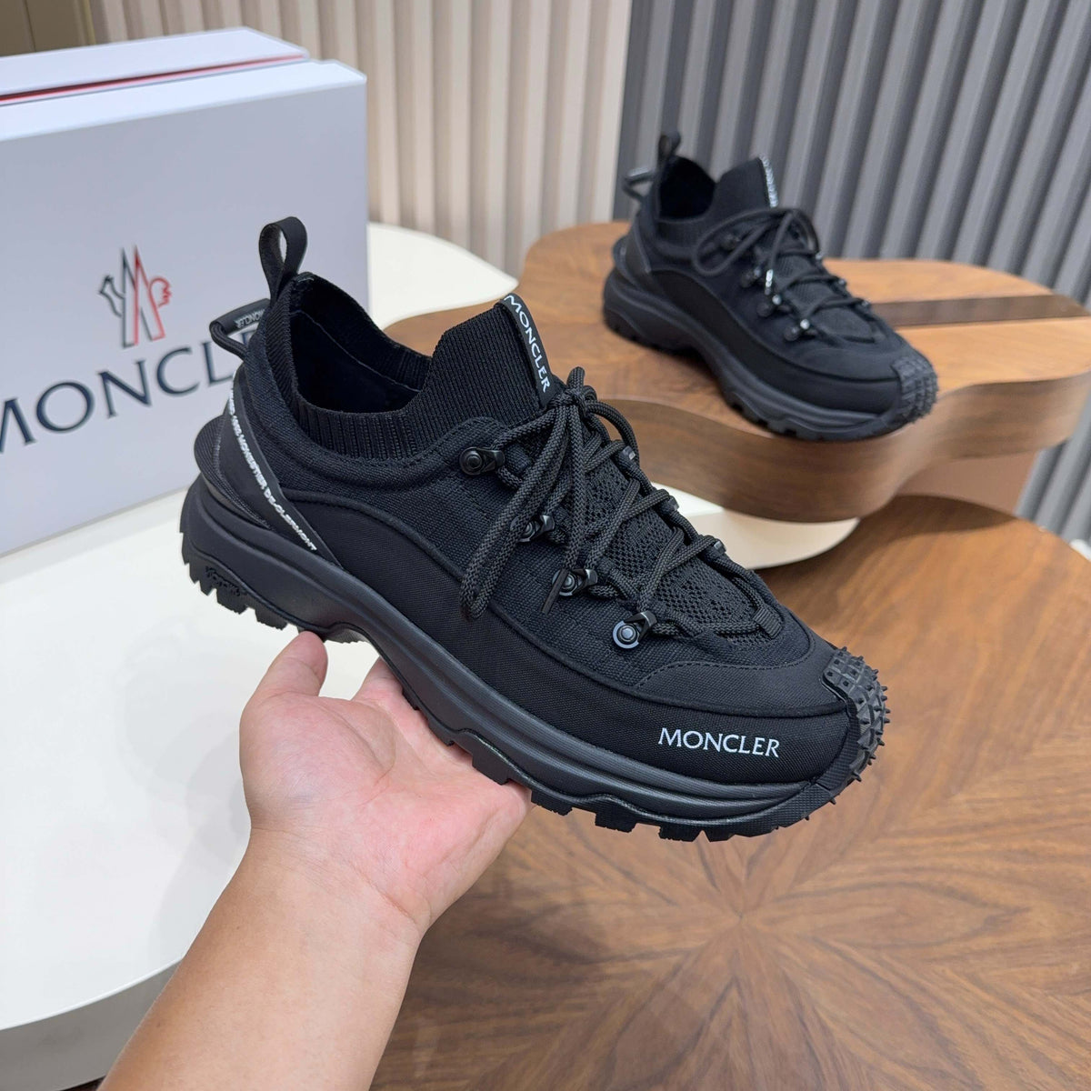 MC 26S Trailgrip Lite Men Sneakers 4cm Black Fabric 238813