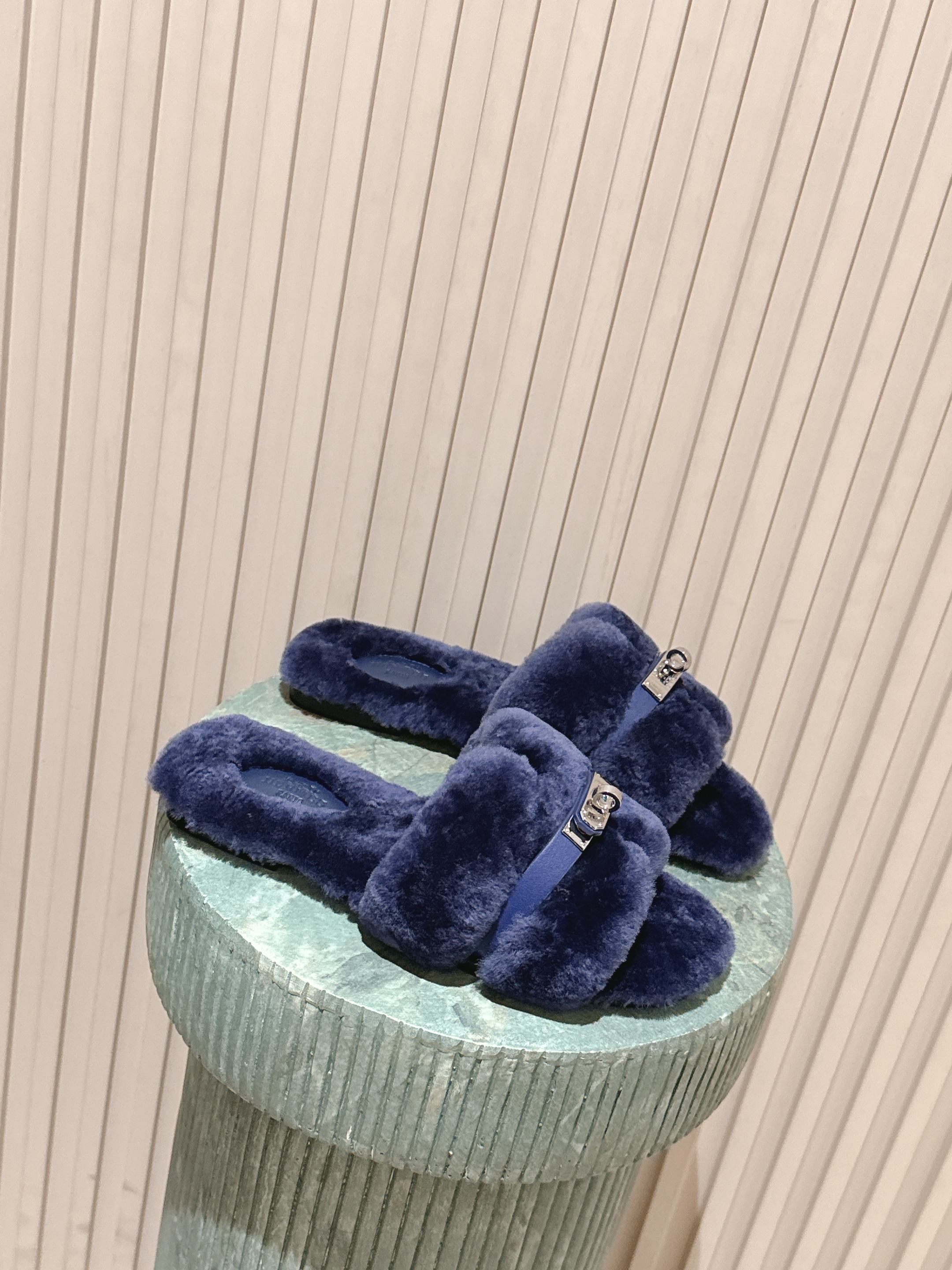 HM Oran Slippers Sliver Buckle Dark Blue Wool 583750