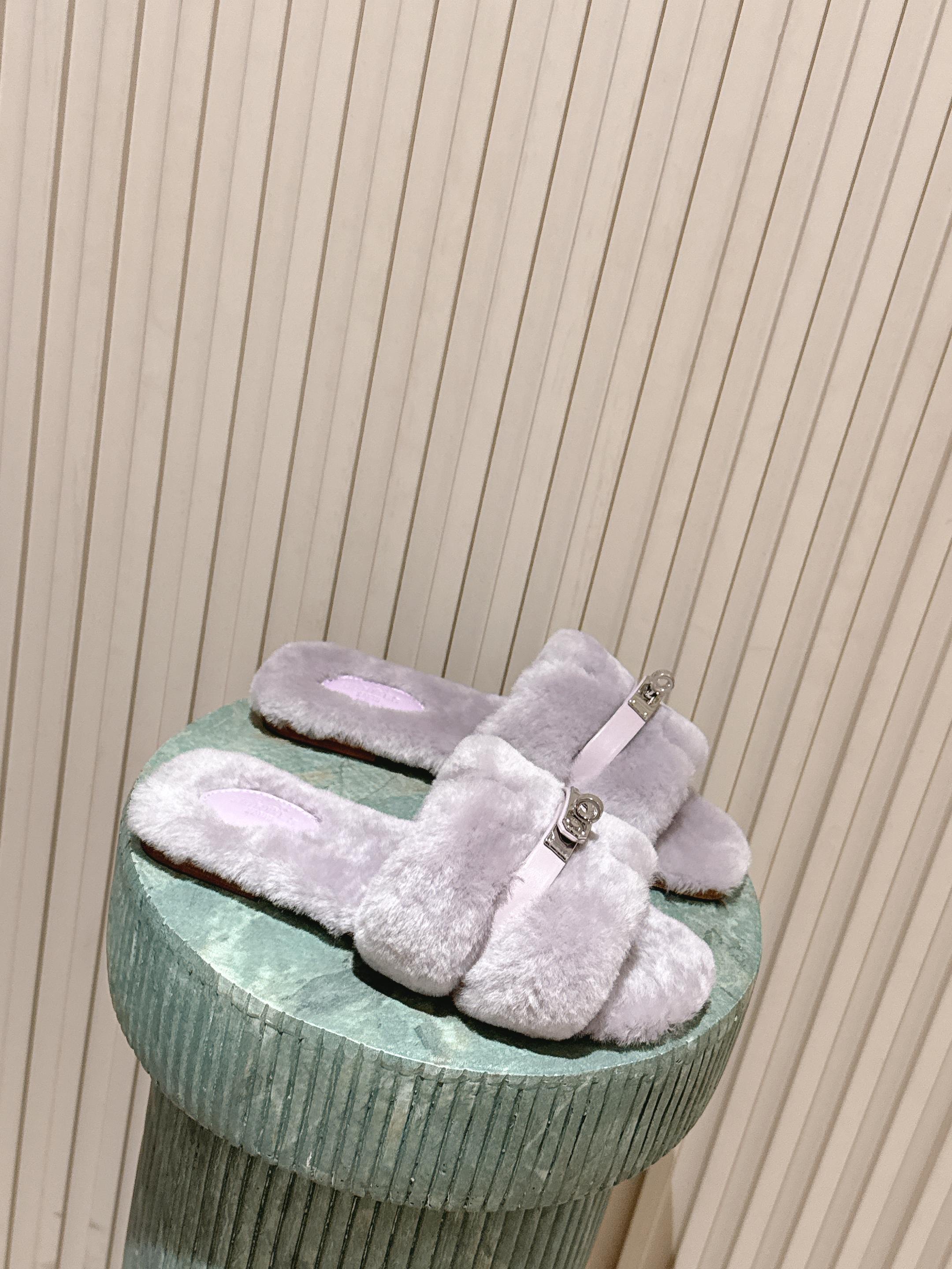 HM Oran Slippers Sliver Buckle Light Purple Wool 583752