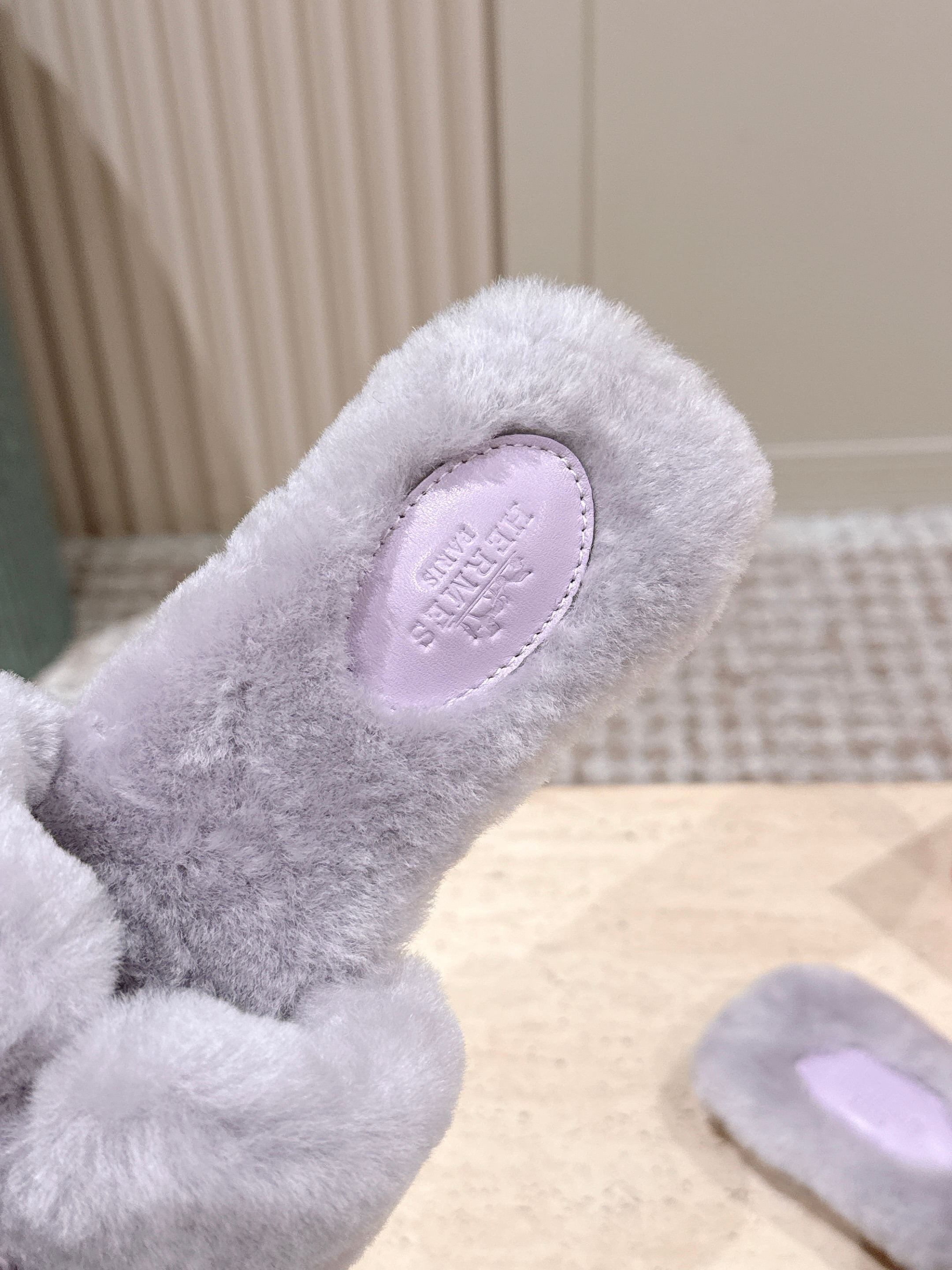 HM Oran Slippers Sliver Buckle Light Purple Wool 583752