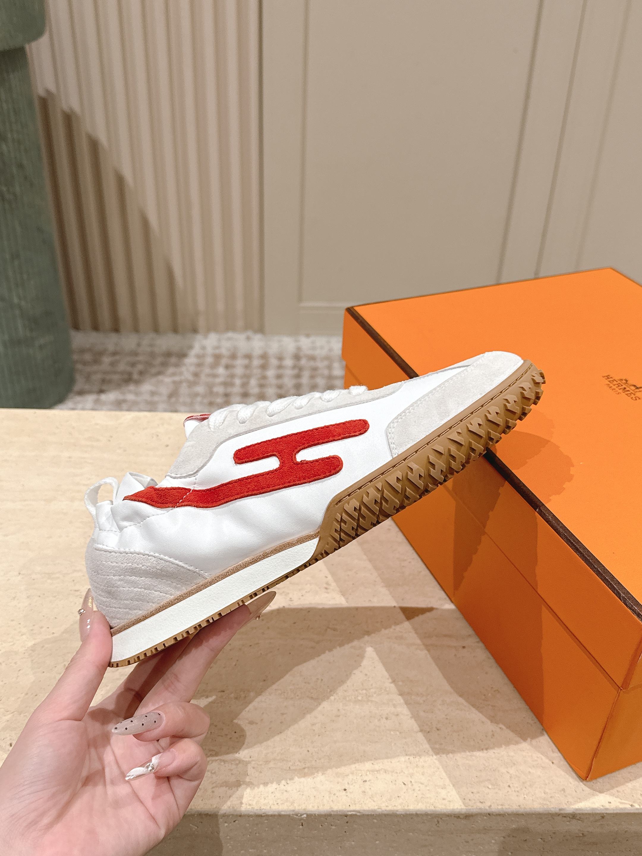 HM Jet Sneaker White Light Grey Red Suede Calfskin 583756