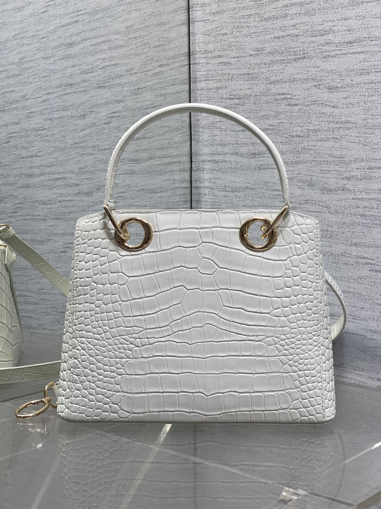 CD 26SS Bow-Adorned Bag White Glossy Crocodile Pattern Embossed Calfskin 272525