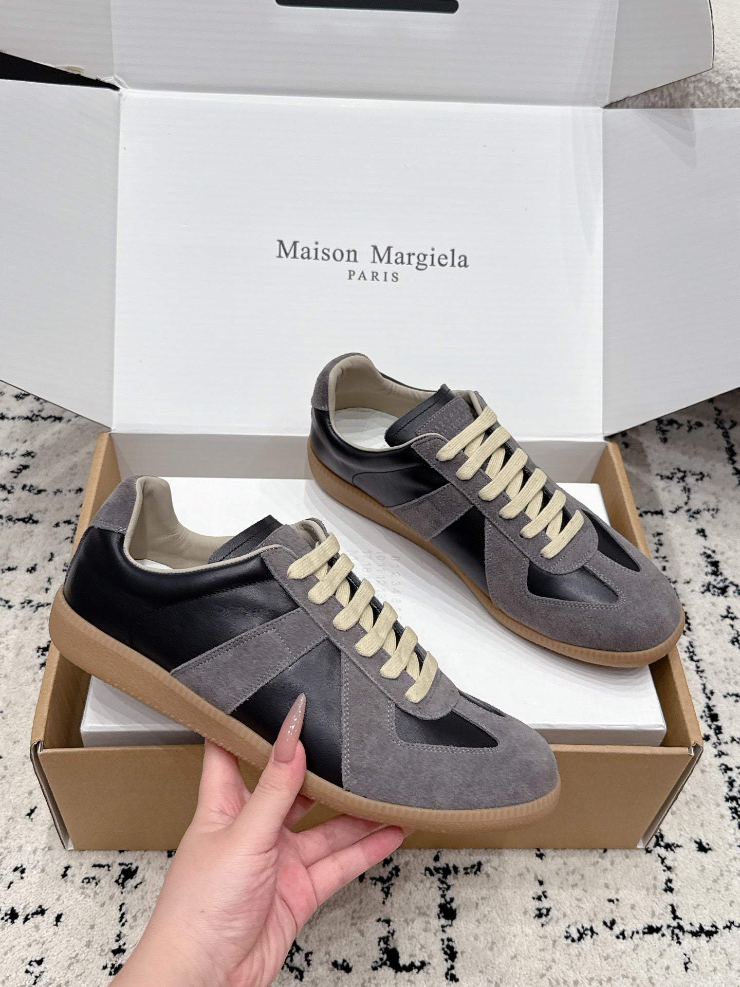 MM6 Replica Casual Sneaker Black Grey Sheepskin Suede 881187