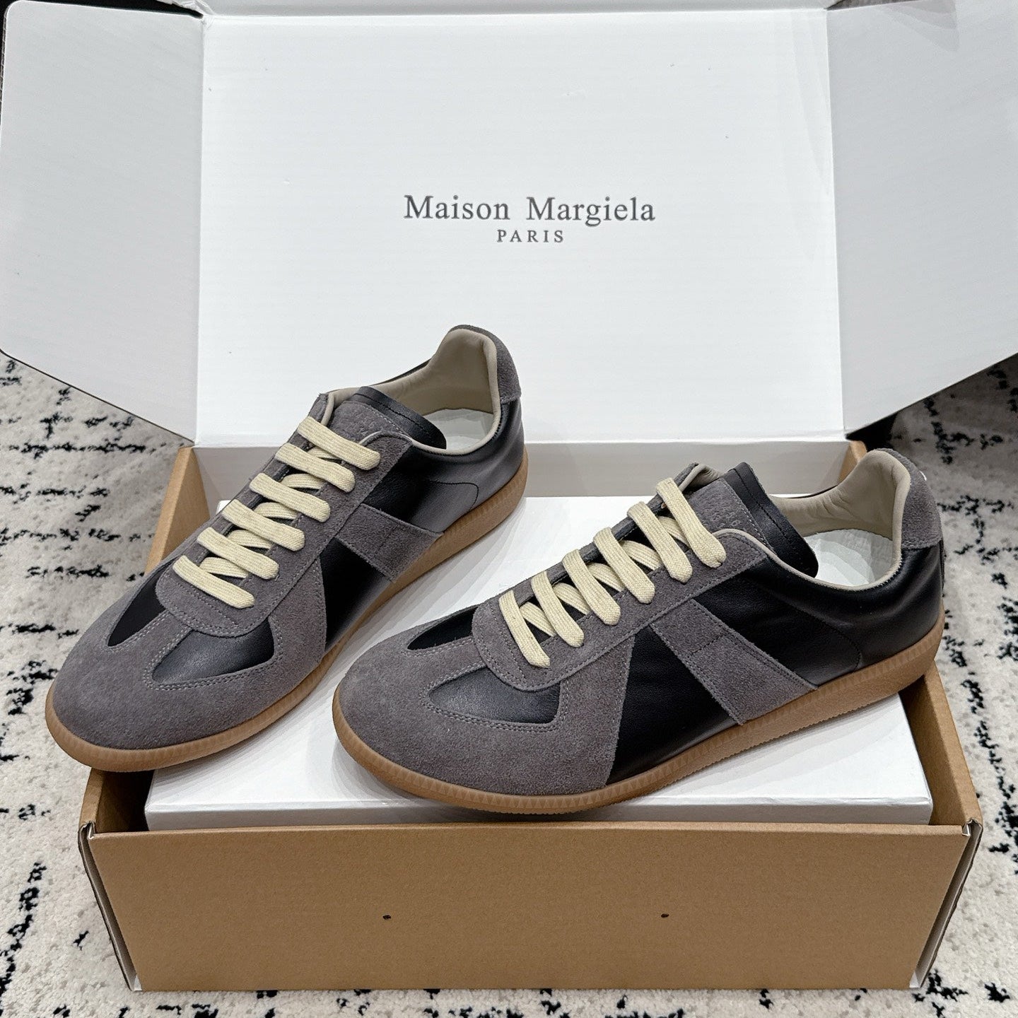 MM6 Replica Casual Sneaker Black Grey Sheepskin Suede 881187