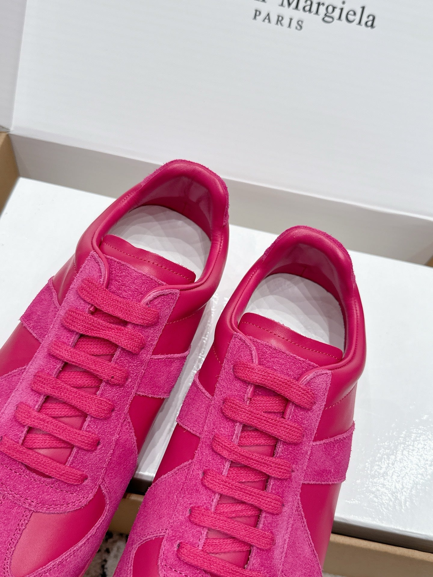 MM6 Replica Casual Sneaker Hot Pink Sheepskin Suede 881189