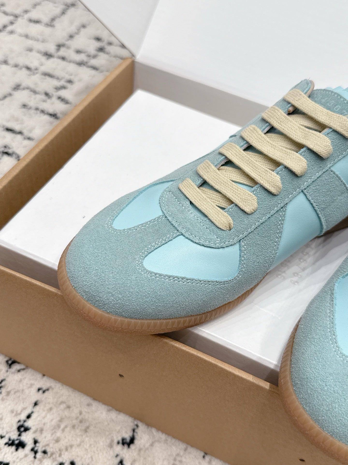 MM6 Replica Casual Sneaker Light Blue Sheepskin Suede 881191