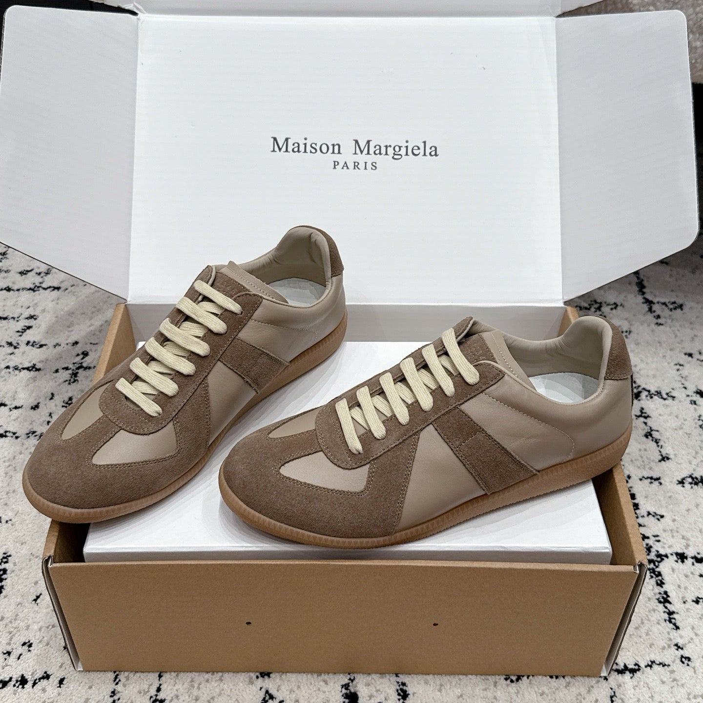 MM6 Replica Casual Sneaker Beige Brown Sheepskin Suede 881193