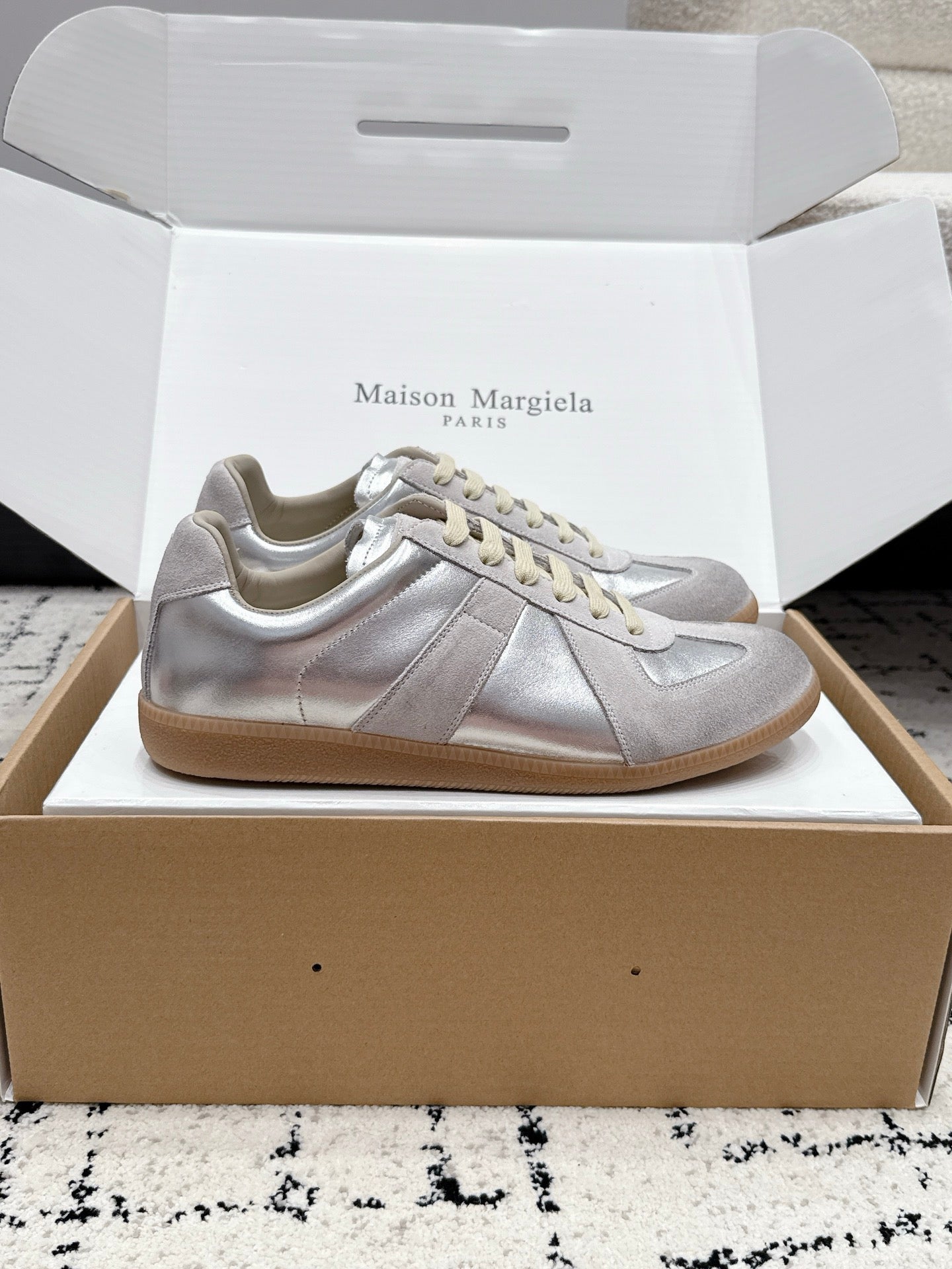 MM6 Replica Casual Sneaker Light Grey Sheepskin Suede 881200