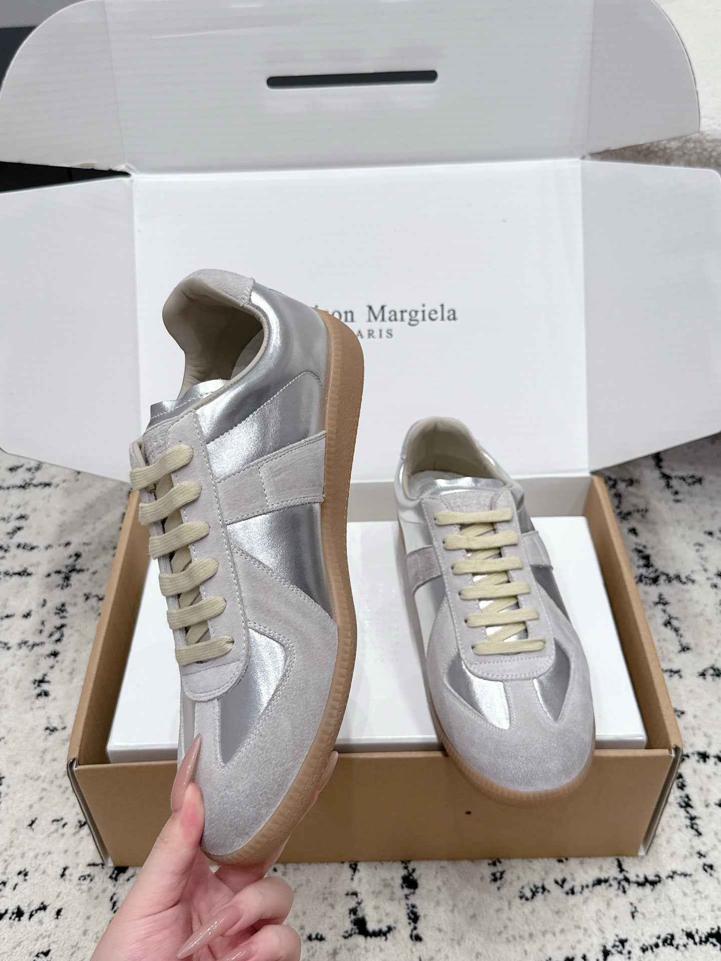 MM6 Replica Casual Sneaker Light Grey Sheepskin Suede 881200
