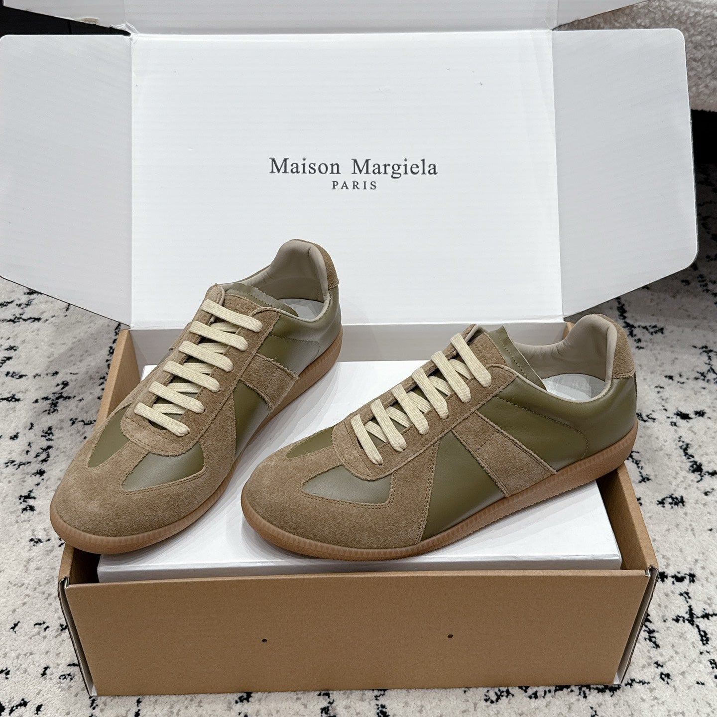 MM6 Replica Casual Sneaker Taupe Sheepskin Suede 881202