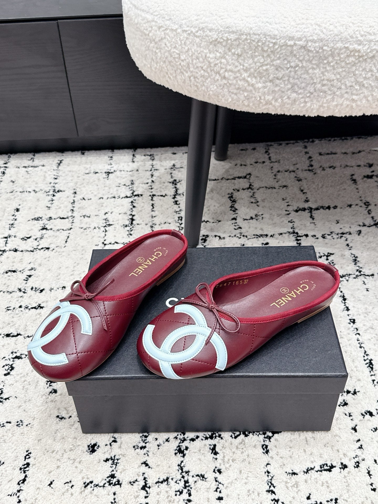 CC 26s Coco Beach Cambon Mule Burgundy Lambskin 847129