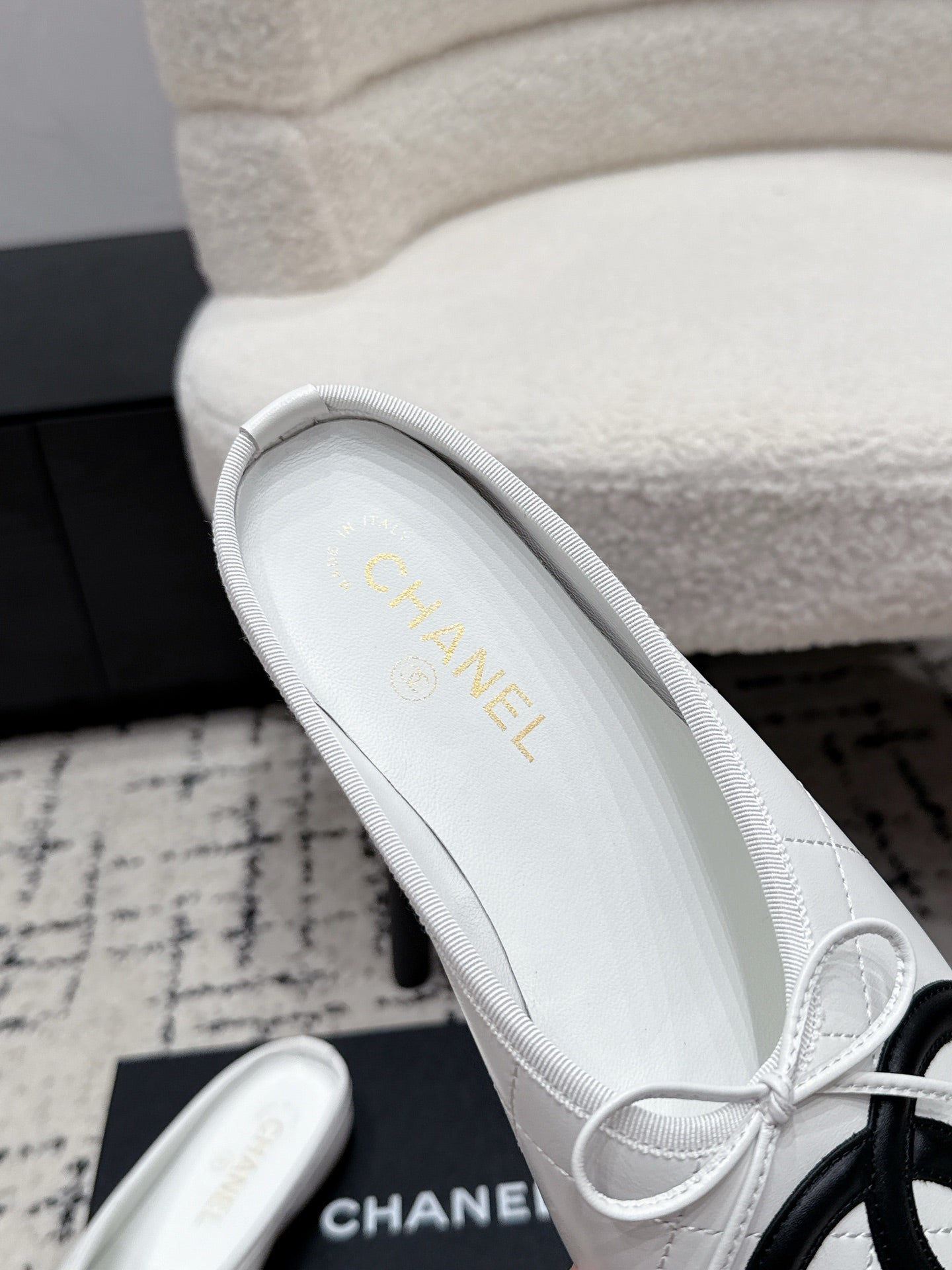 CC 26s Coco Beach Cambon Mule White Lambskin 847130
