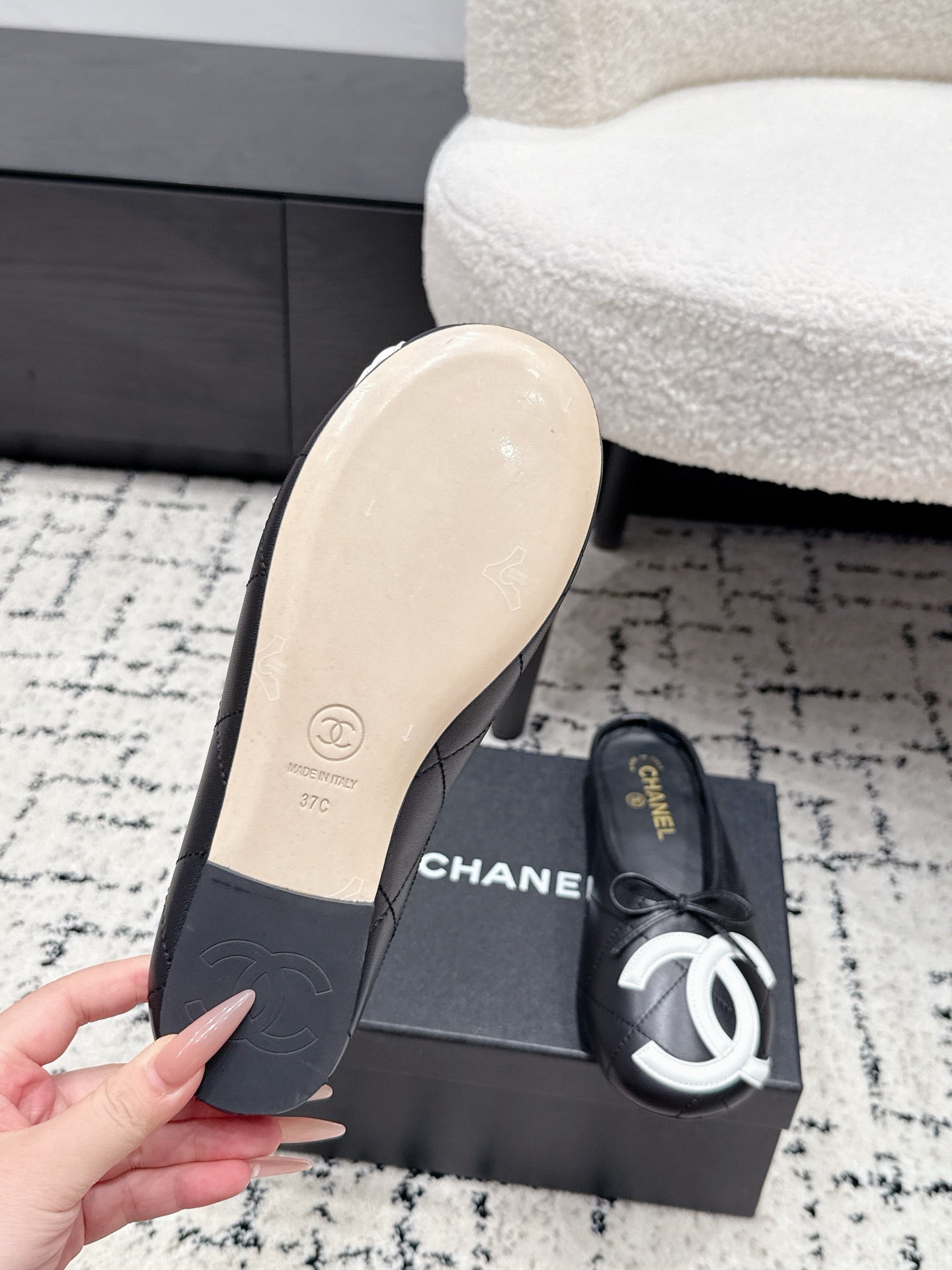 CC 26s Coco Beach Cambon Mule Black Lambskin 847131