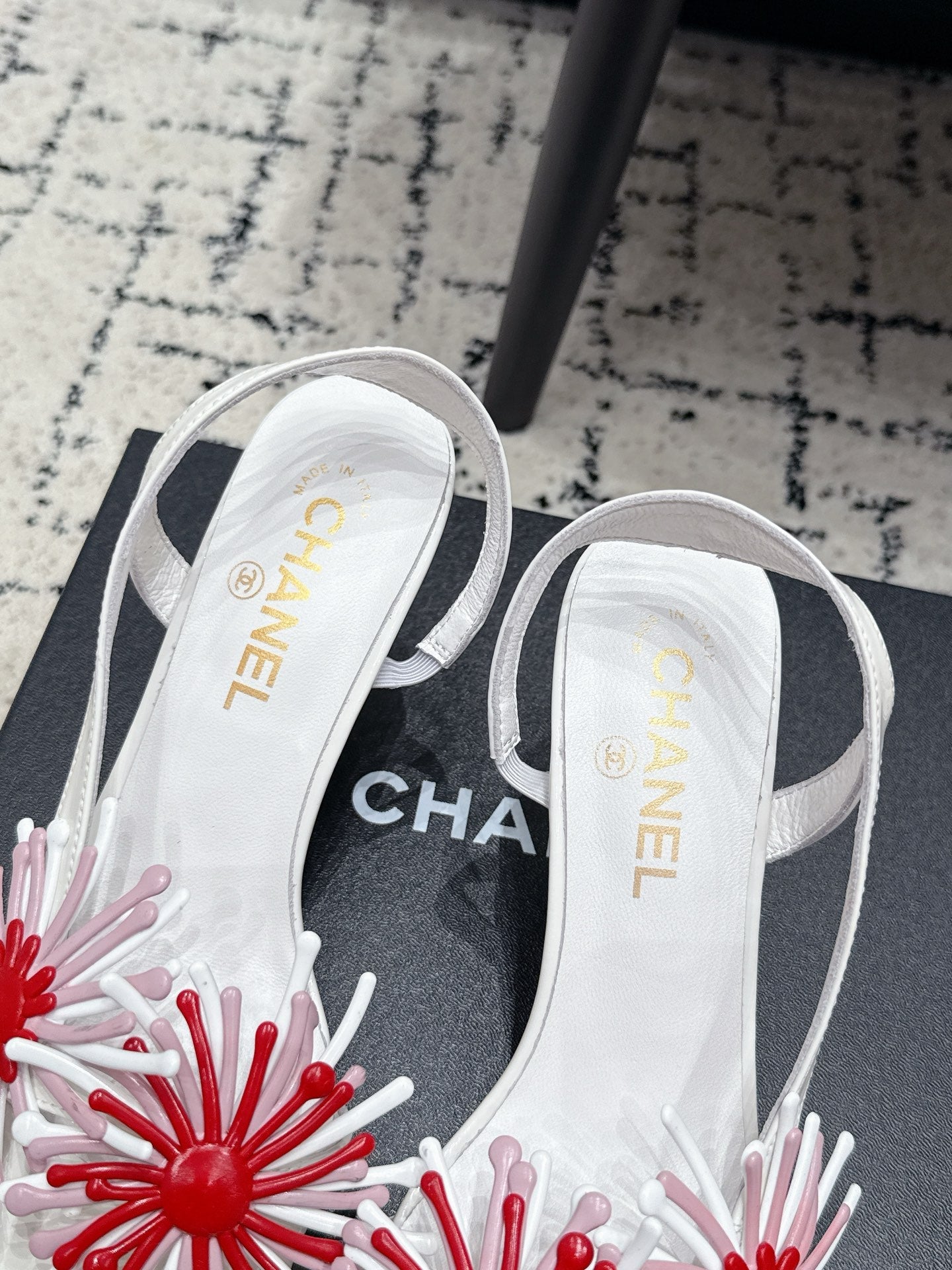 CC 26s High-Heeled Sandals White Patent Leather 908288