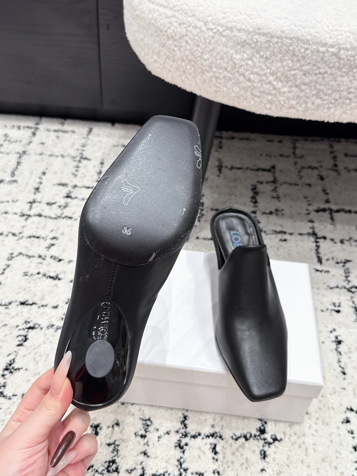 Loewe Emily Mule Black Lambskin 880825