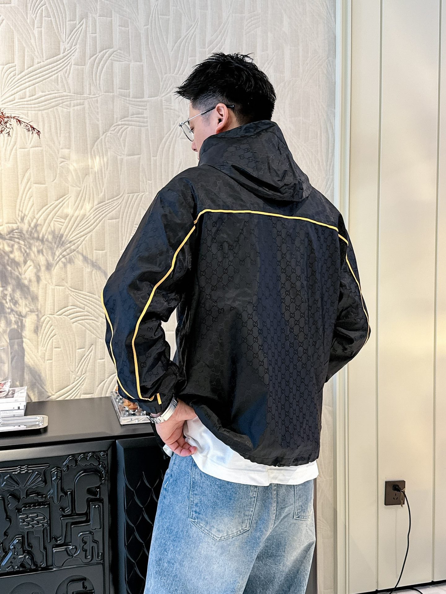 Gucci Men’s Jacket Black Yellow Nylon Satin