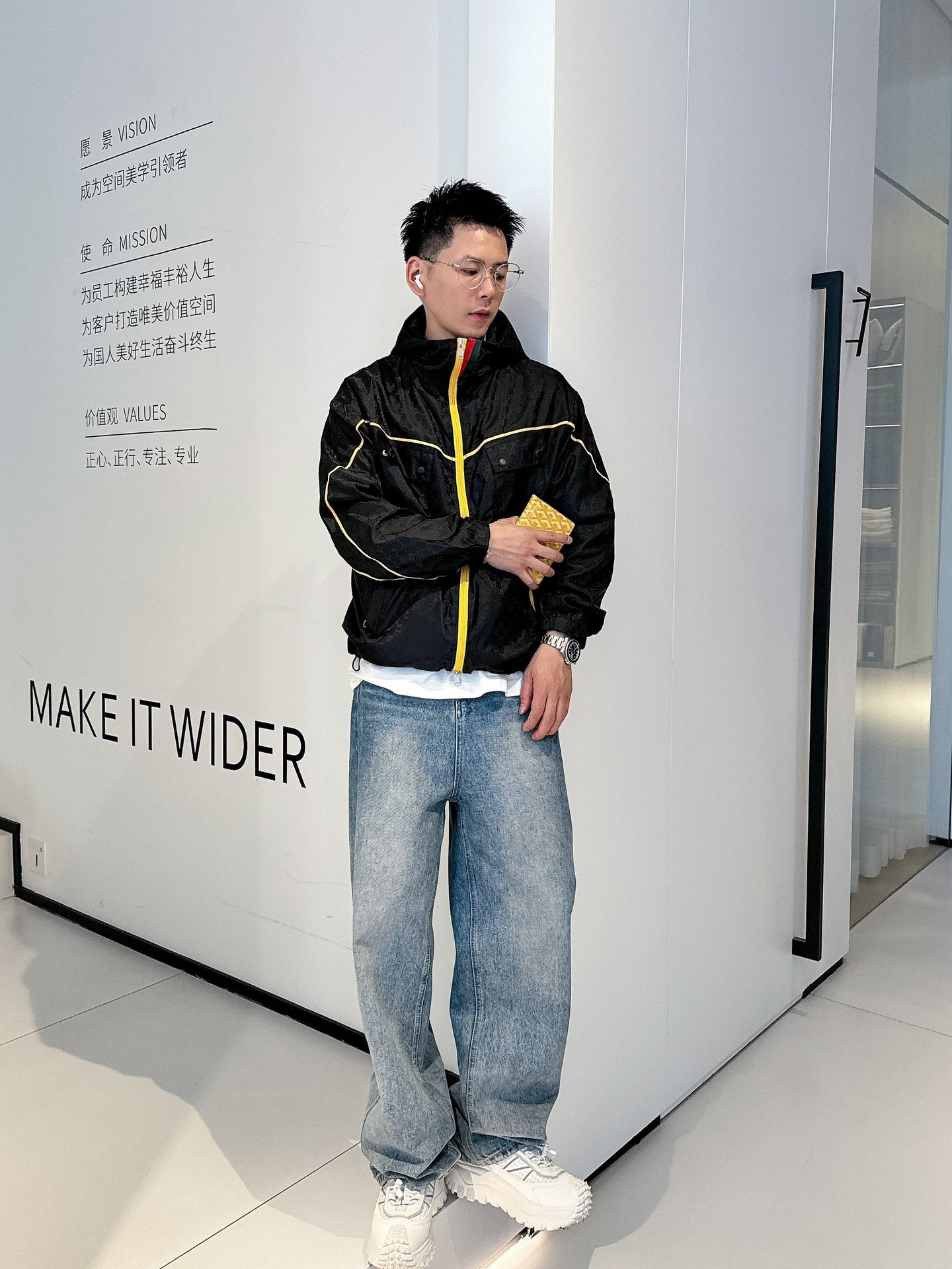 Gucci Men’s Jacket Black Yellow Nylon Satin