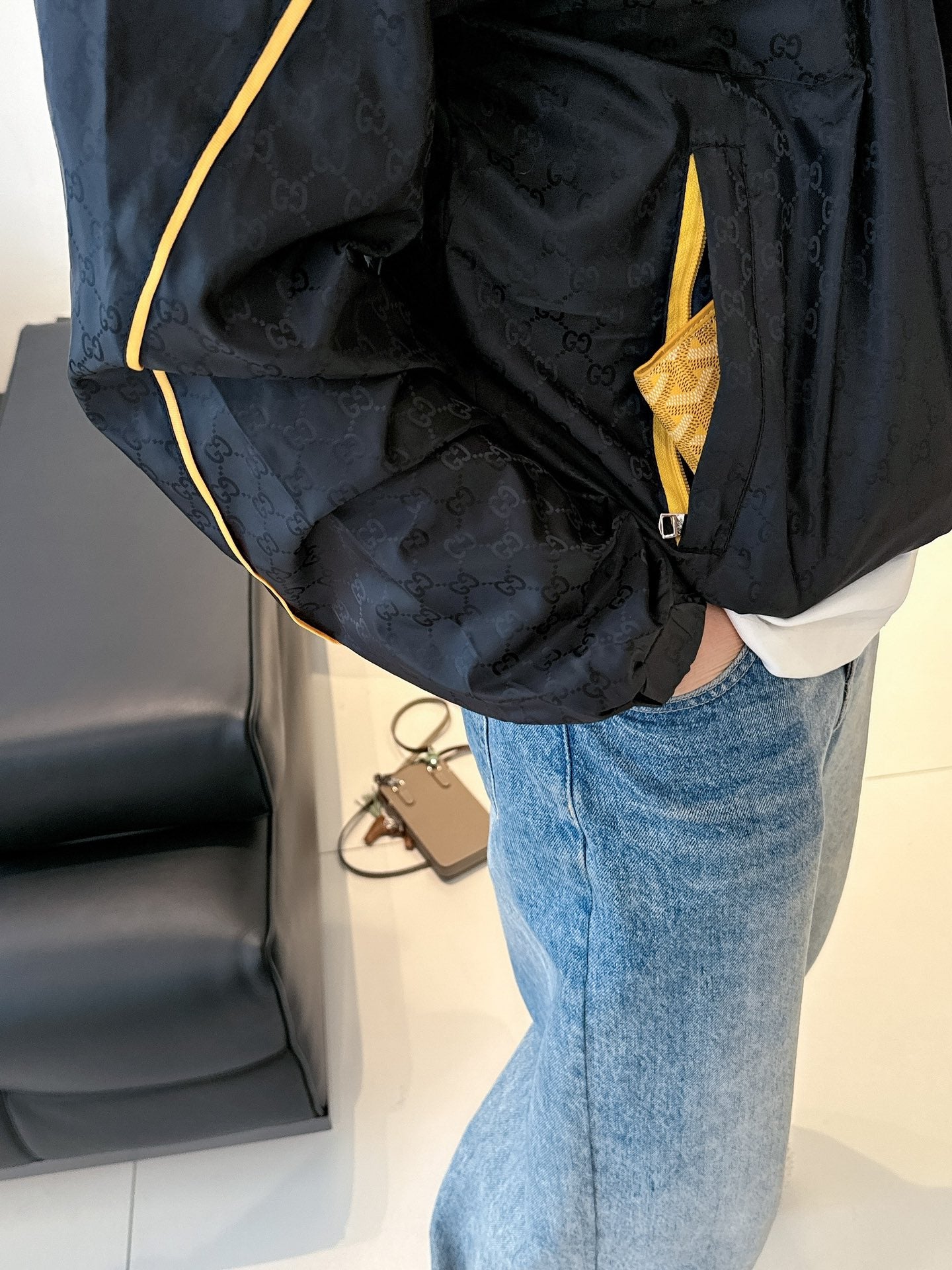 Gucci Men’s Jacket Black Yellow Nylon Satin