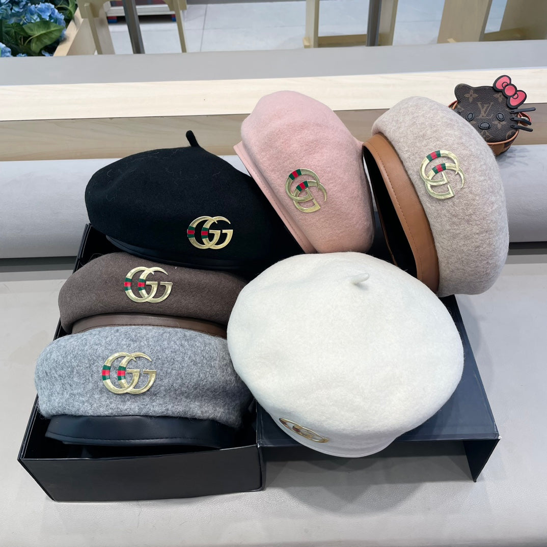 BERET HAT IN BLACK WOOL 406886