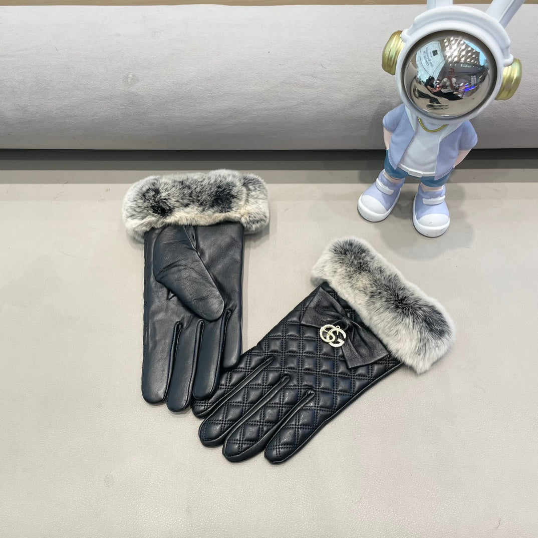 GLOVES WITH BOW IN BLACK LAMBSKIN AND RABBIT FUR 432556