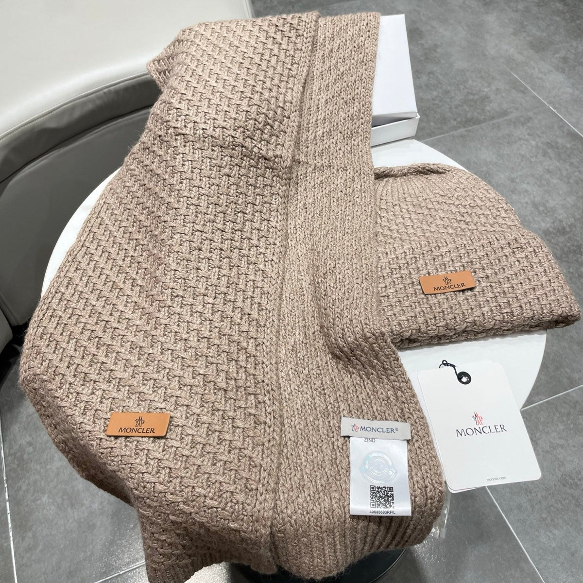 MC 26s Winter Knit Set Taupe Wool 499293