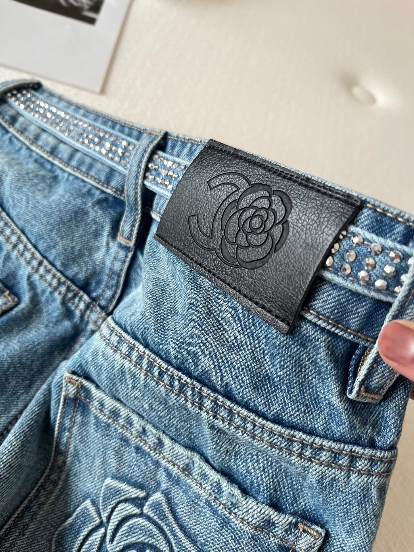 CC Rhinestone Belt Wide-Leg Jeans Blue Denim 351177