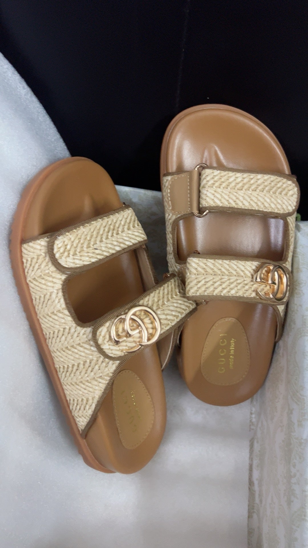 GG SANDAL WITH DOUBLE G CARAMEL CALFSKIN