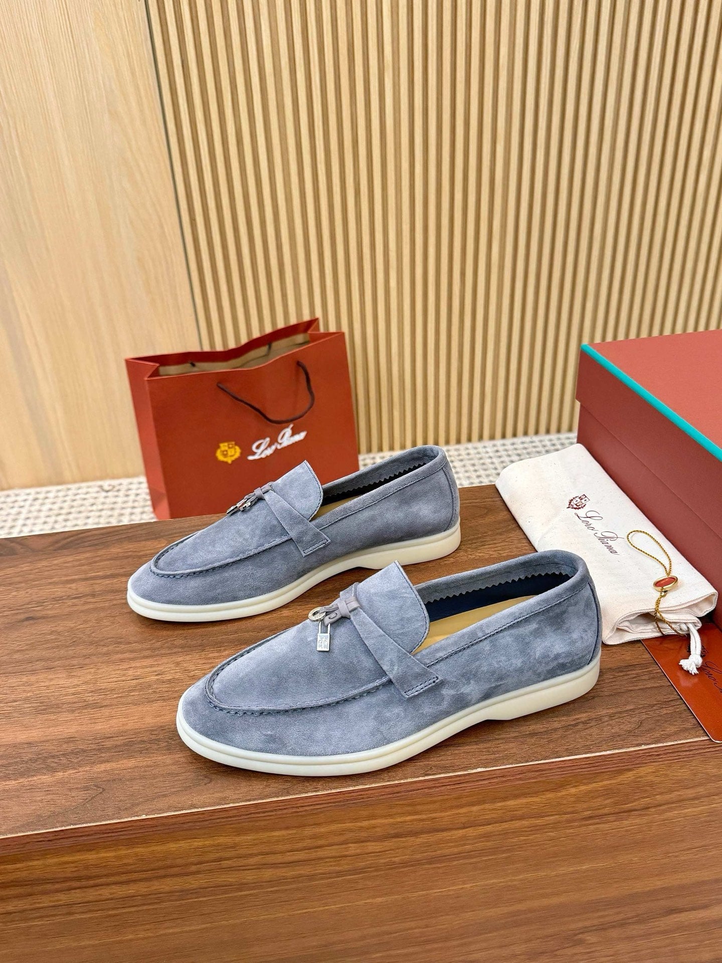 LP 26s Summer Charms Slipper Walk Suede 953314
