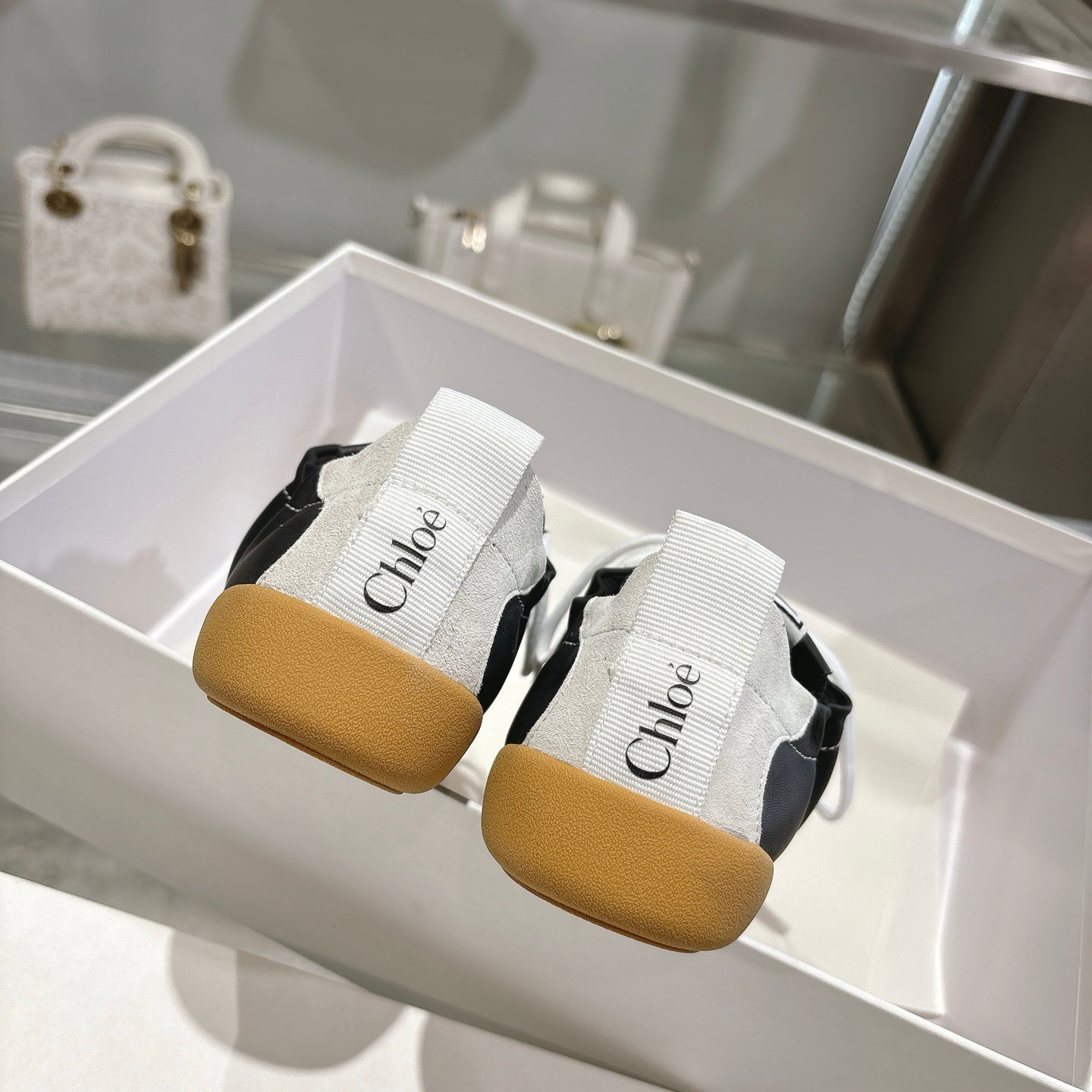 Chloe Sneaker casual shoes black white cowhide 518814