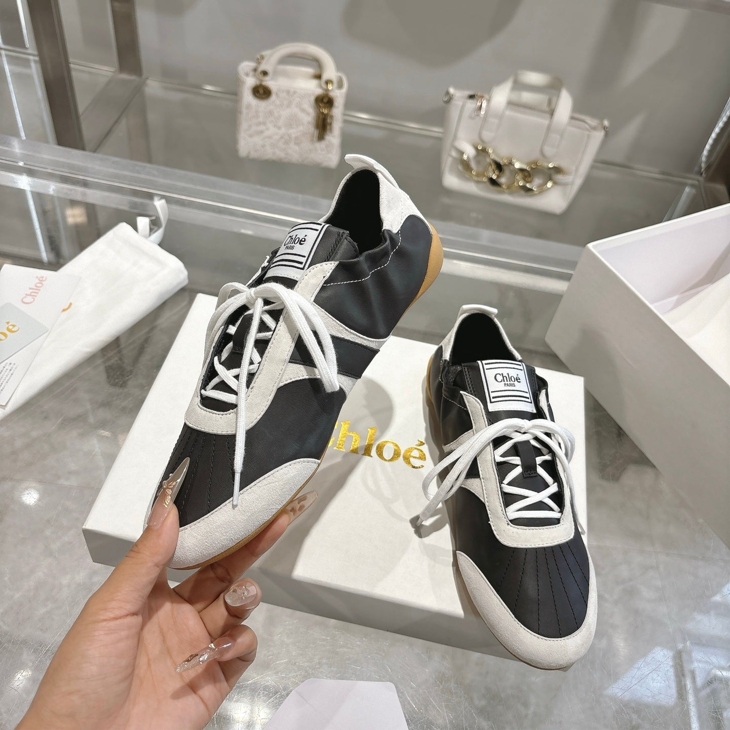Chloe Sneaker casual shoes black white cowhide 518814