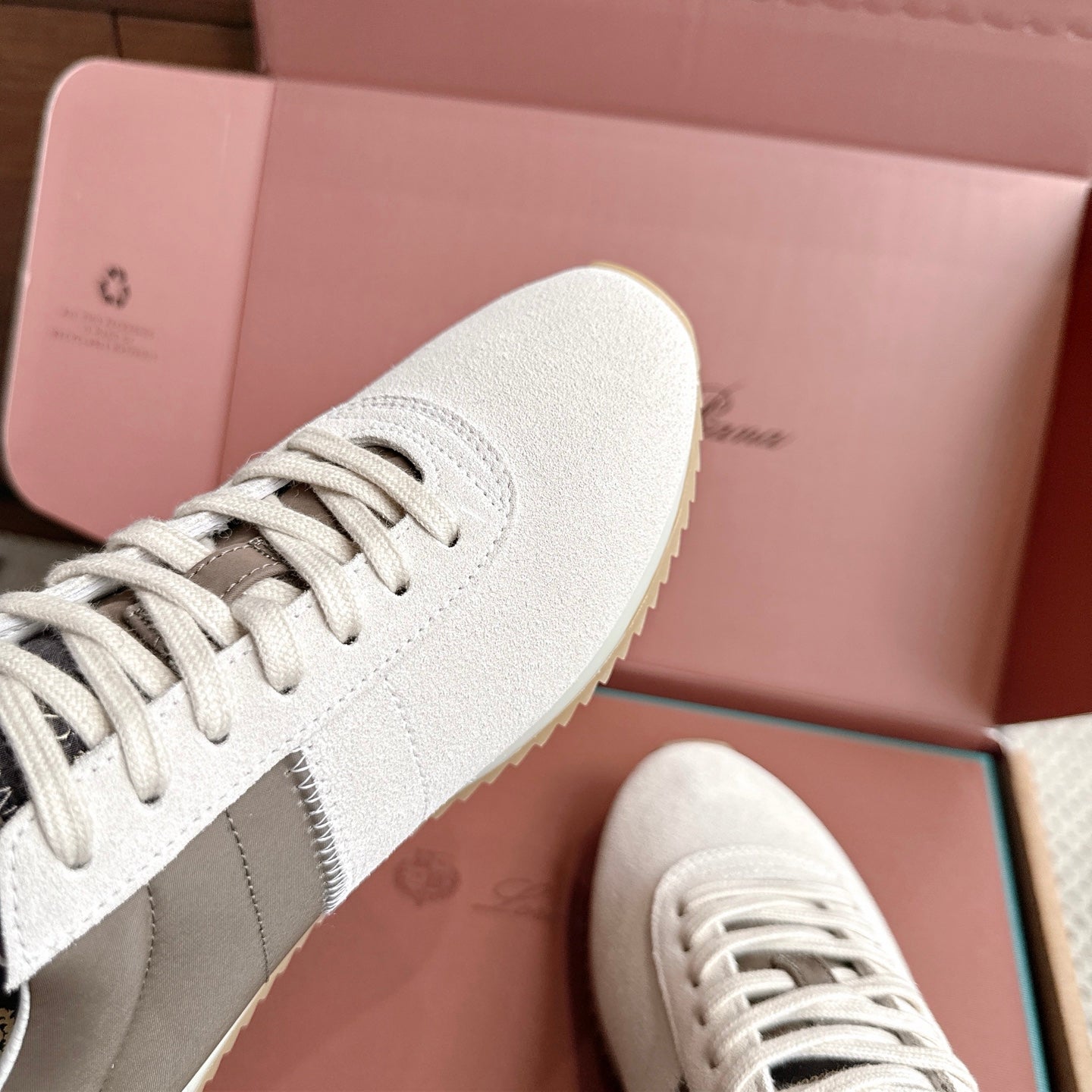 LP Fast Walk Sneaker White Olive Suede