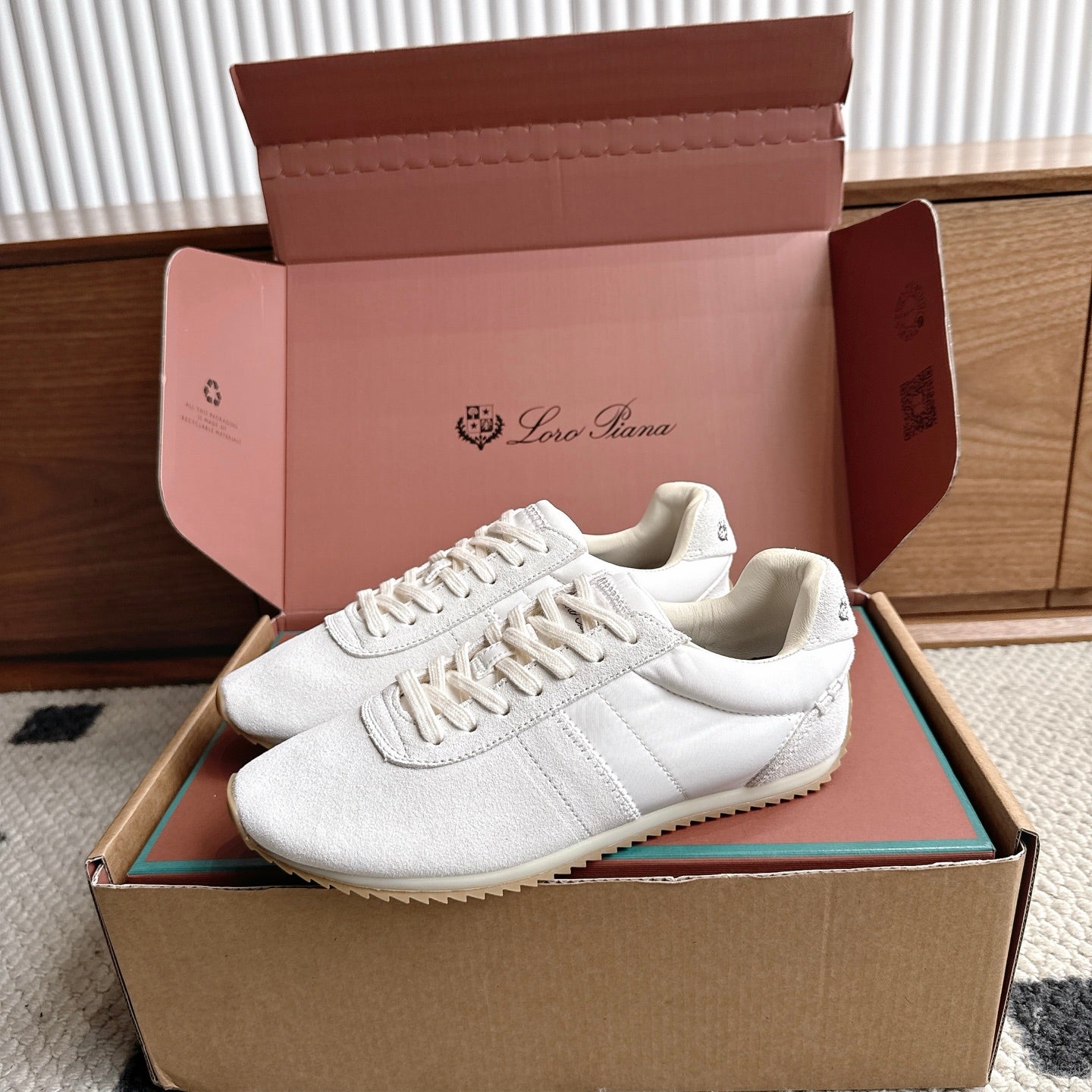 LP Fast Walk Sneaker White Suede 924589