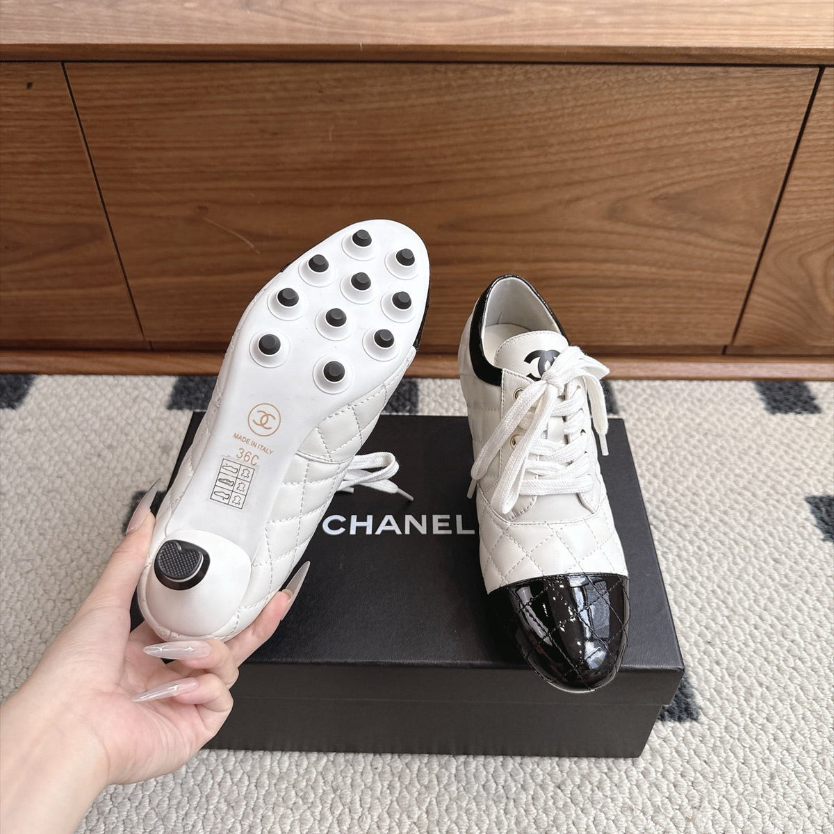 CC 26s Lace-Up Oxfords 6.5cm White Black Leather 118292