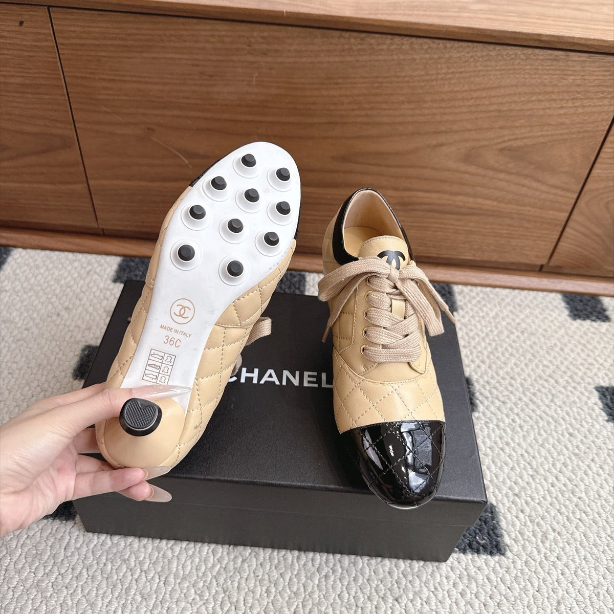 CC 26s Lace-Up Oxfords 6.5cm Beige Black Leather 118293