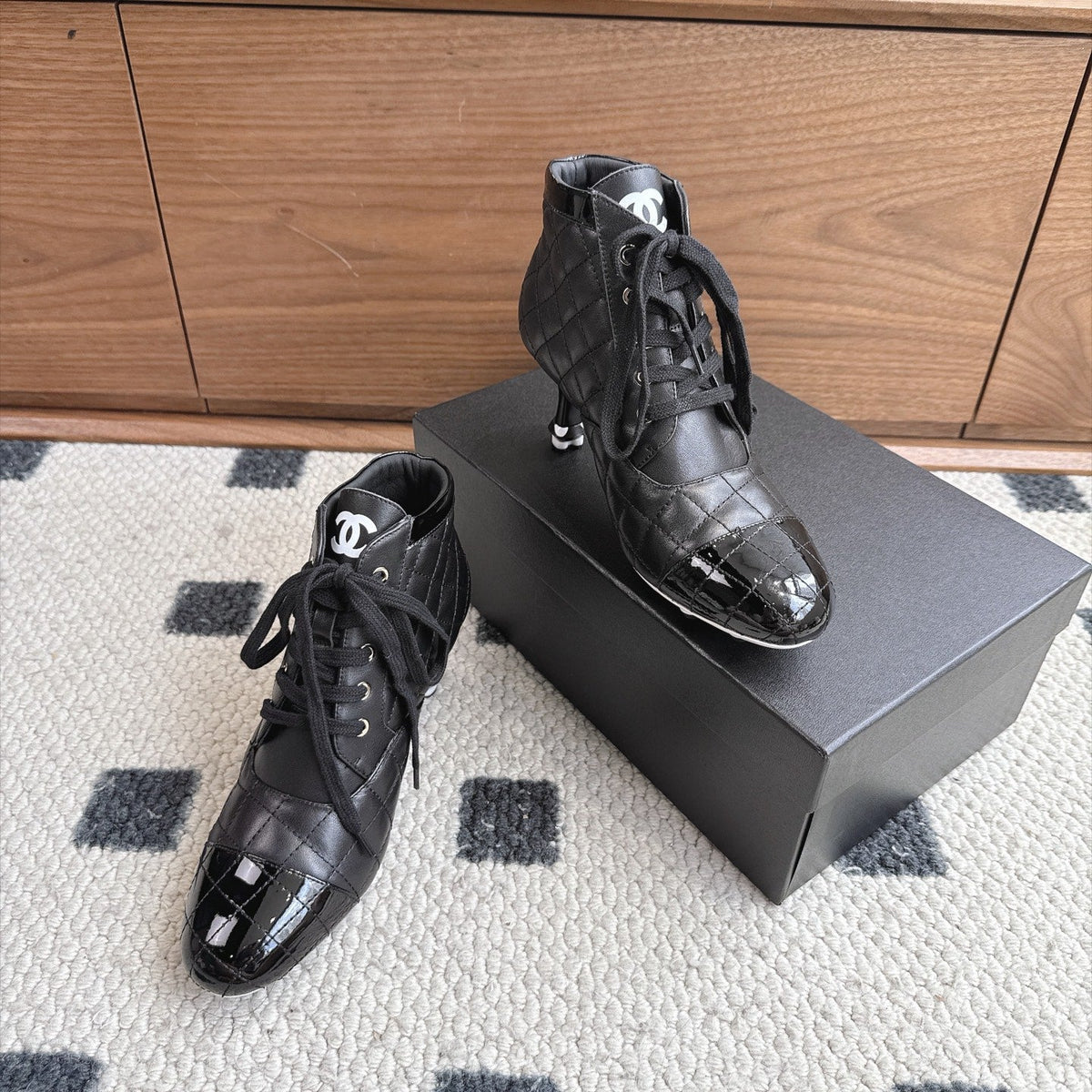 CC 26s Lace-Up Ankle Boots 6.5cm Black Leather 118294