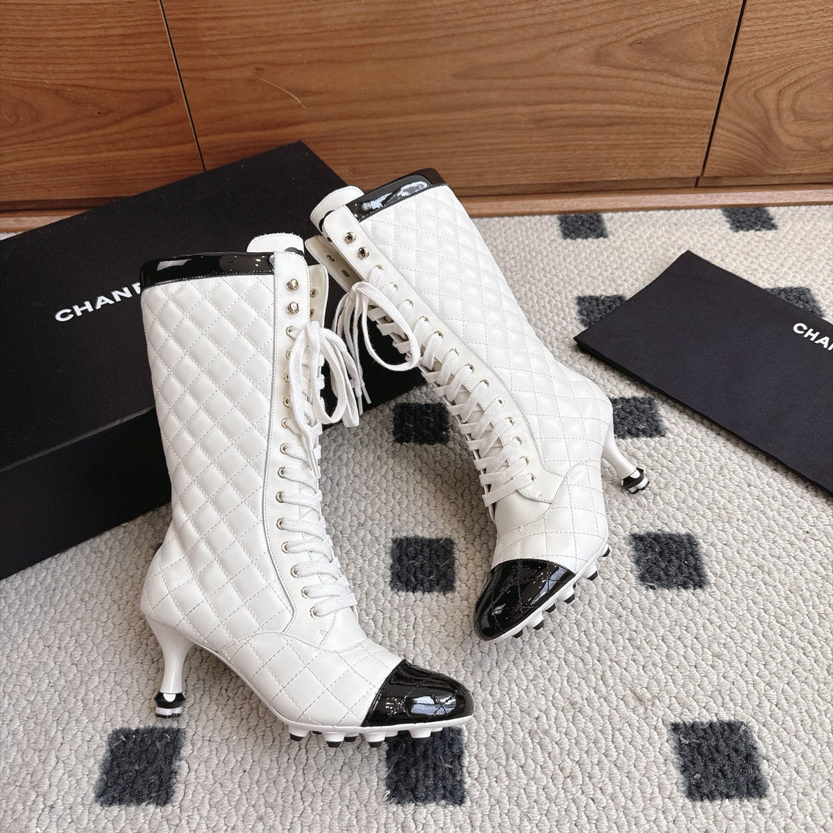 CC 26s Lace-Up Boots 6.5cm White Black Leather 118298