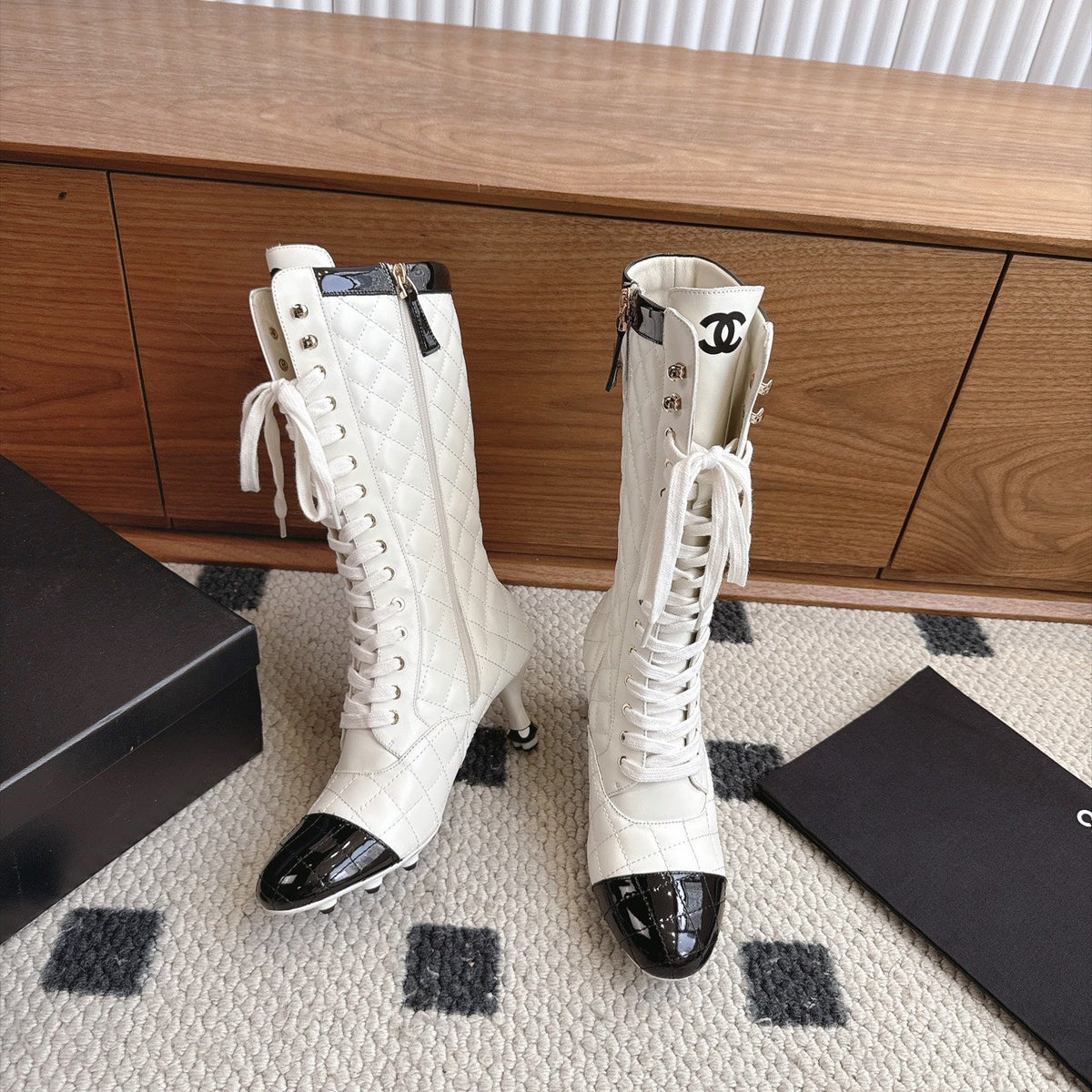 CC 26s Lace-Up Boots 6.5cm White Black Leather 118298