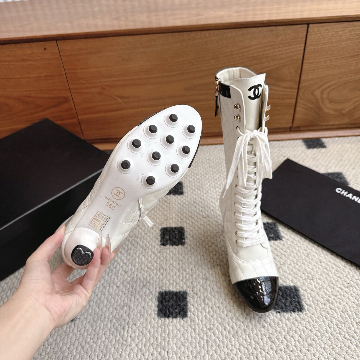 CC 26s Lace-Up Boots 6.5cm White Black Leather 118298