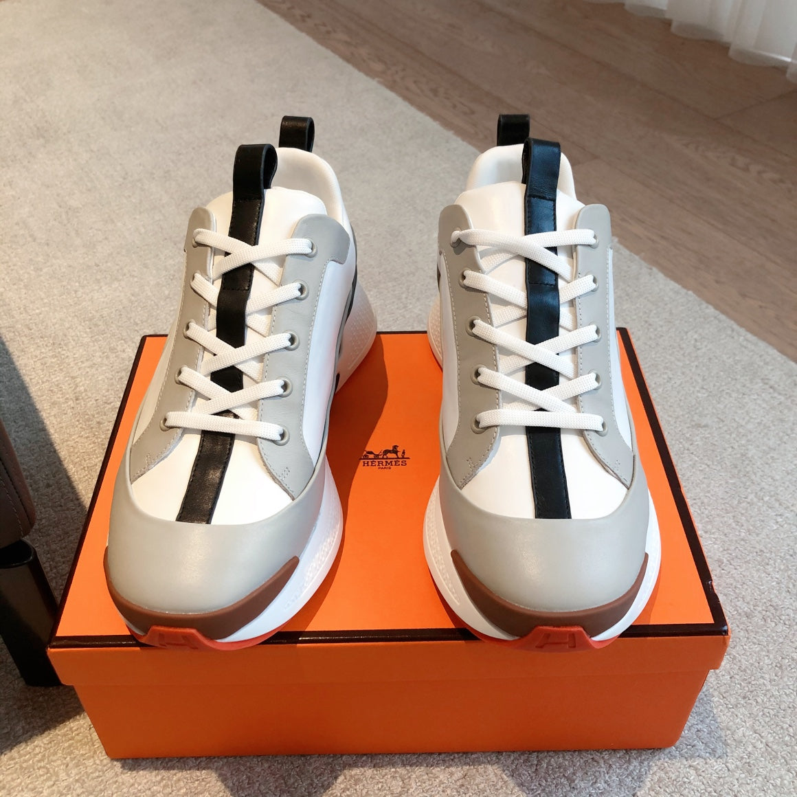 HM Hugo Sneakers White Grey Calfskin 933467