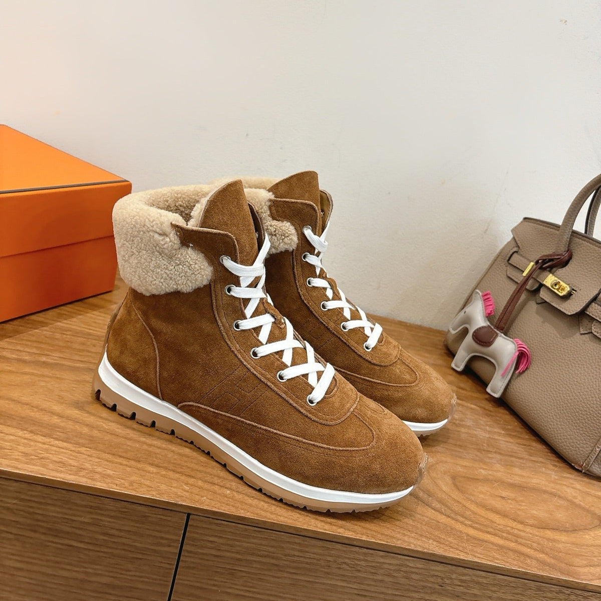 HM 26S Lieva Sneakers 3cm Tan Suede Shearling 110597