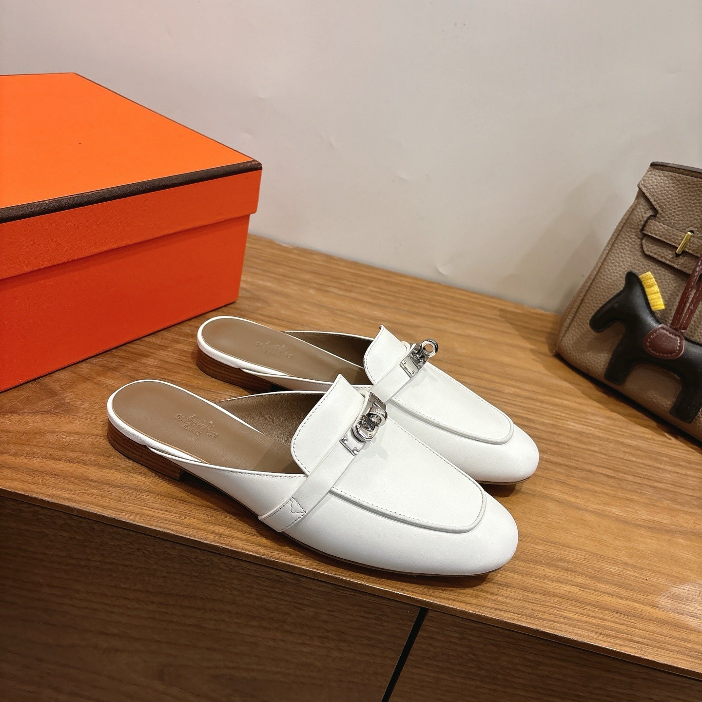 HM 26s Kelly Mule In White And Brown Calfskin Silver Hardware